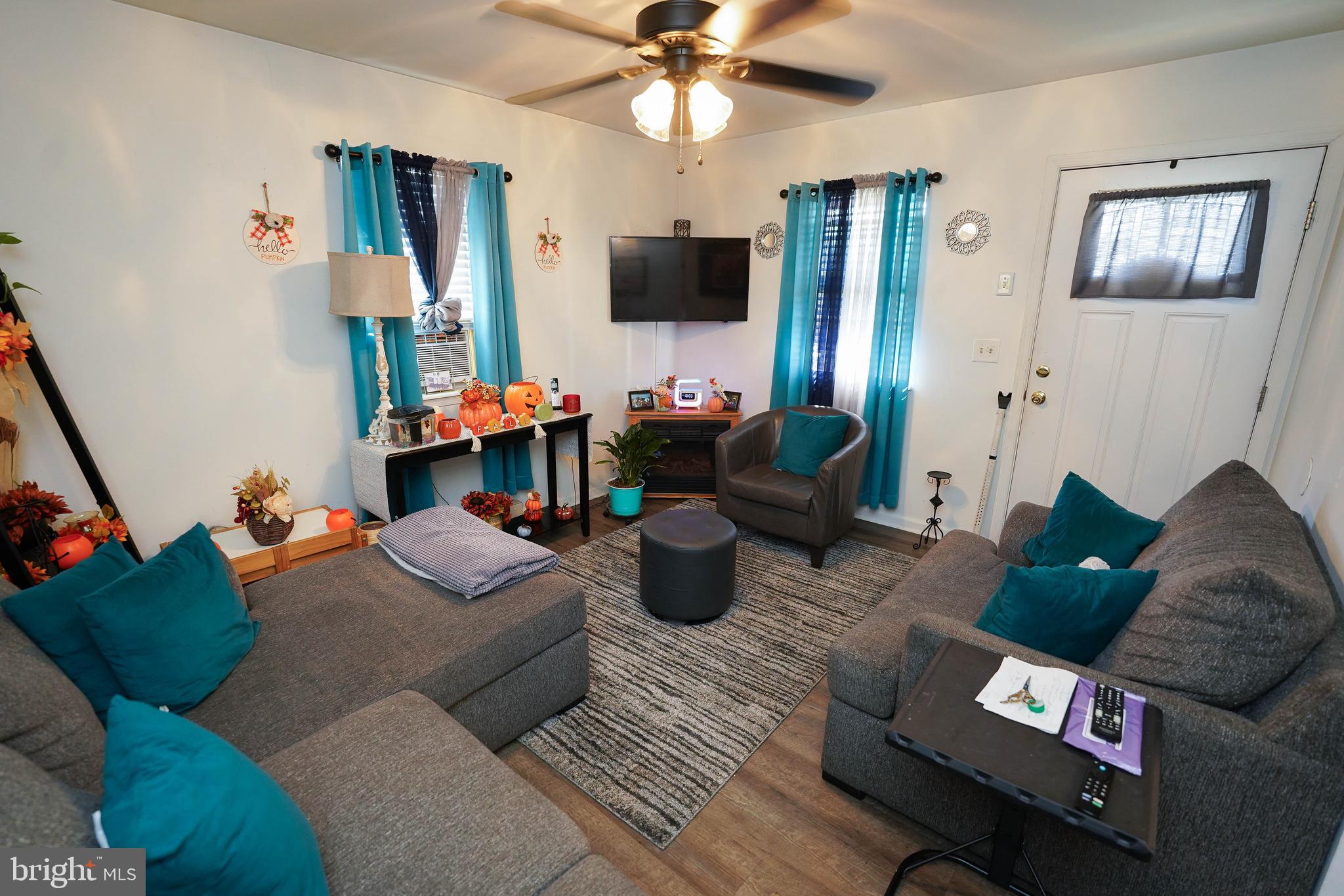 30696 HAMPDEN AVENUE