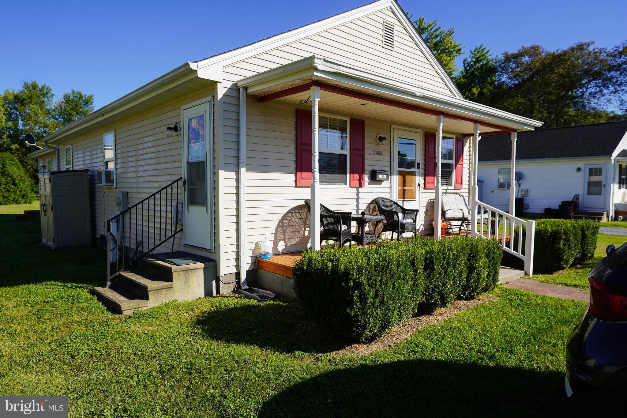 30696 HAMPDEN AVENUE