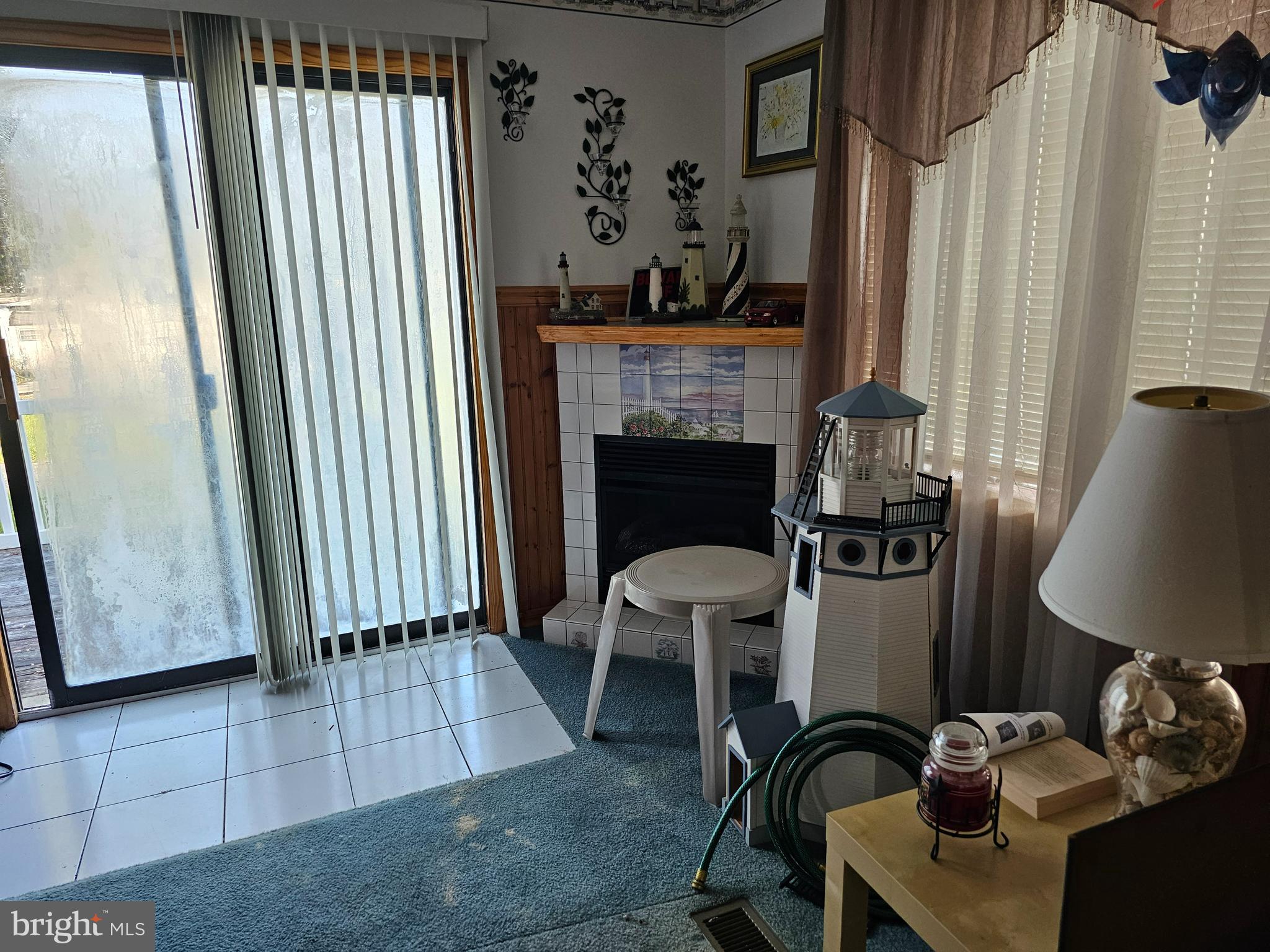 INDIAN ACRES - Residential