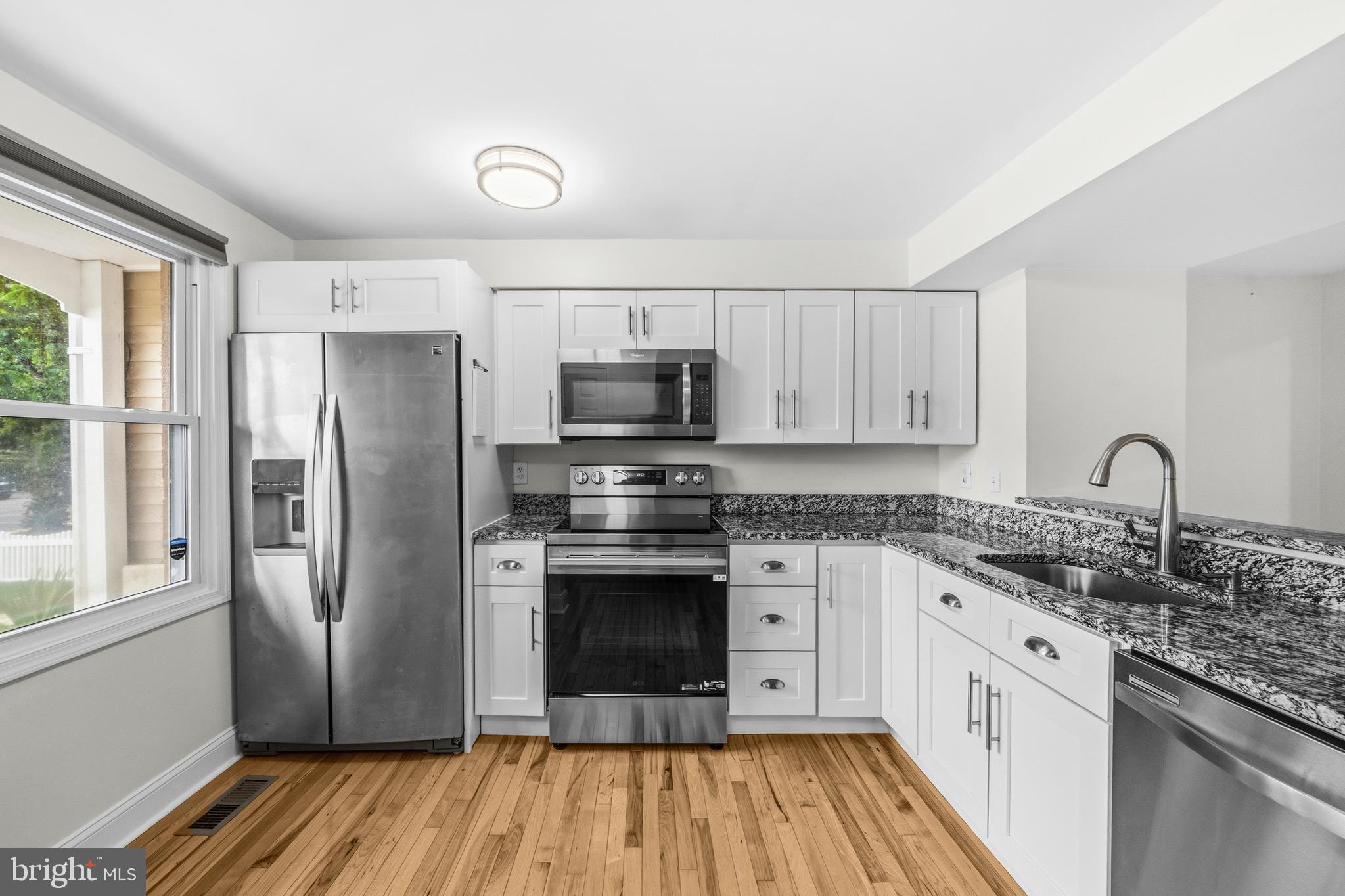 7909 WELLESLEY COURT