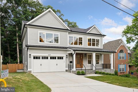Photo of 3819 Lawrence Avenue, Kensington, MD 20895 (MLS # MDMC2136156) Photo of 3819 Lawrence Avenue, Kensington, MD 20895 (MLS # MDMC2136156)