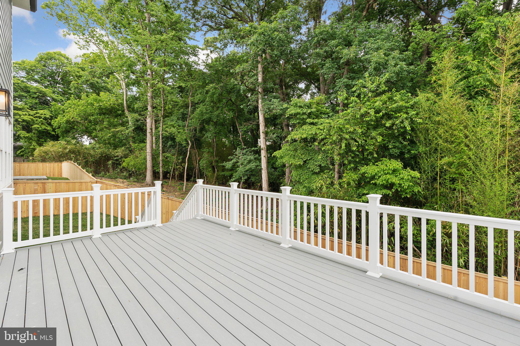 ROCK CREEK PALISADES - Residential