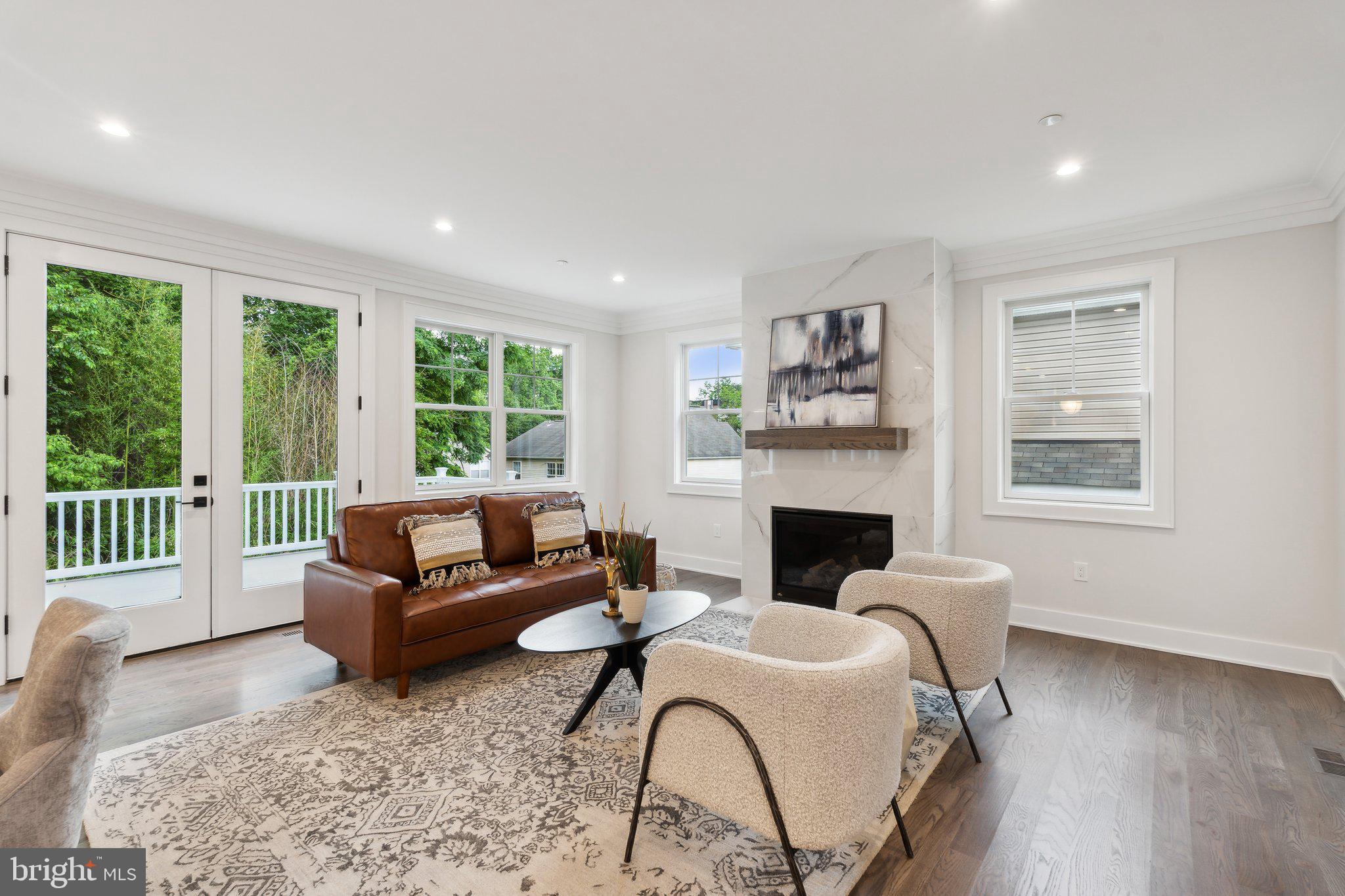 ROCK CREEK PALISADES - Residential