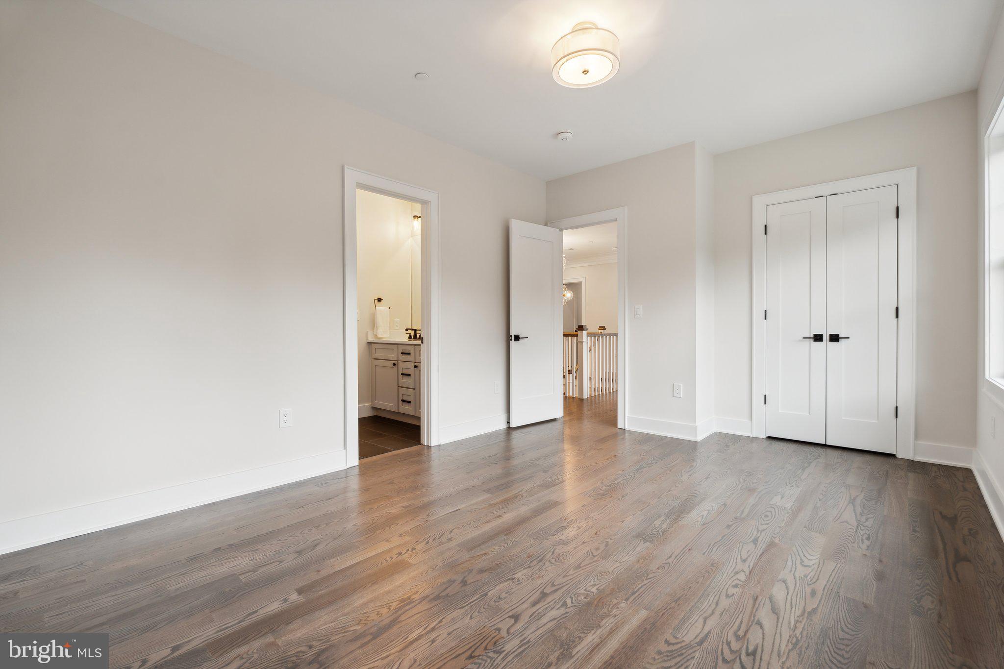 ROCK CREEK PALISADES - Residential