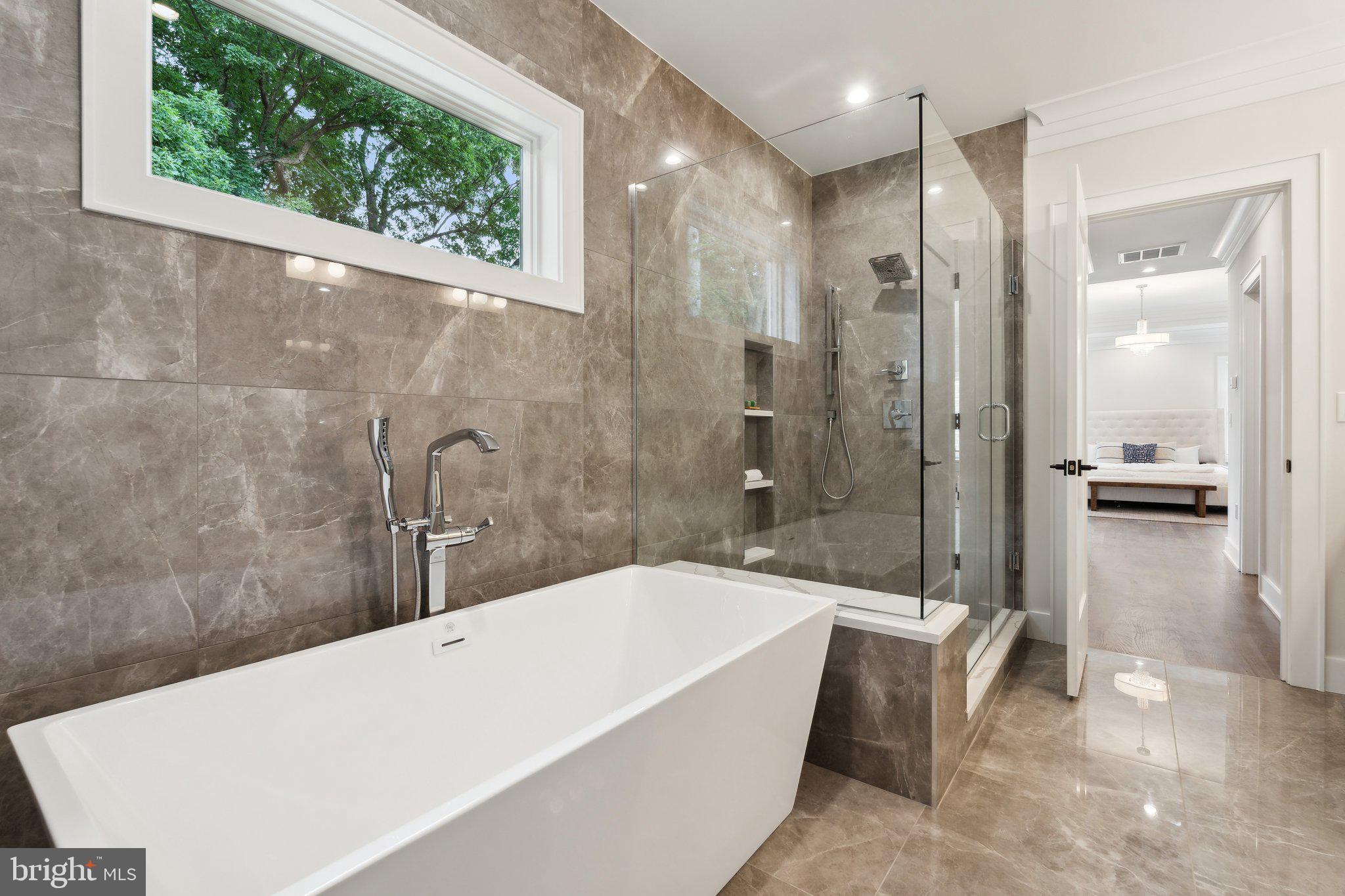 ROCK CREEK PALISADES - Residential