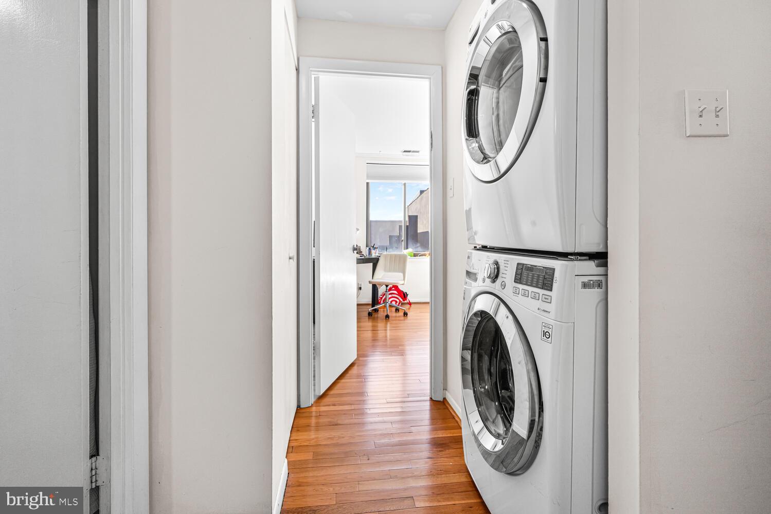 WASHINGTON SQ WEST - Residential