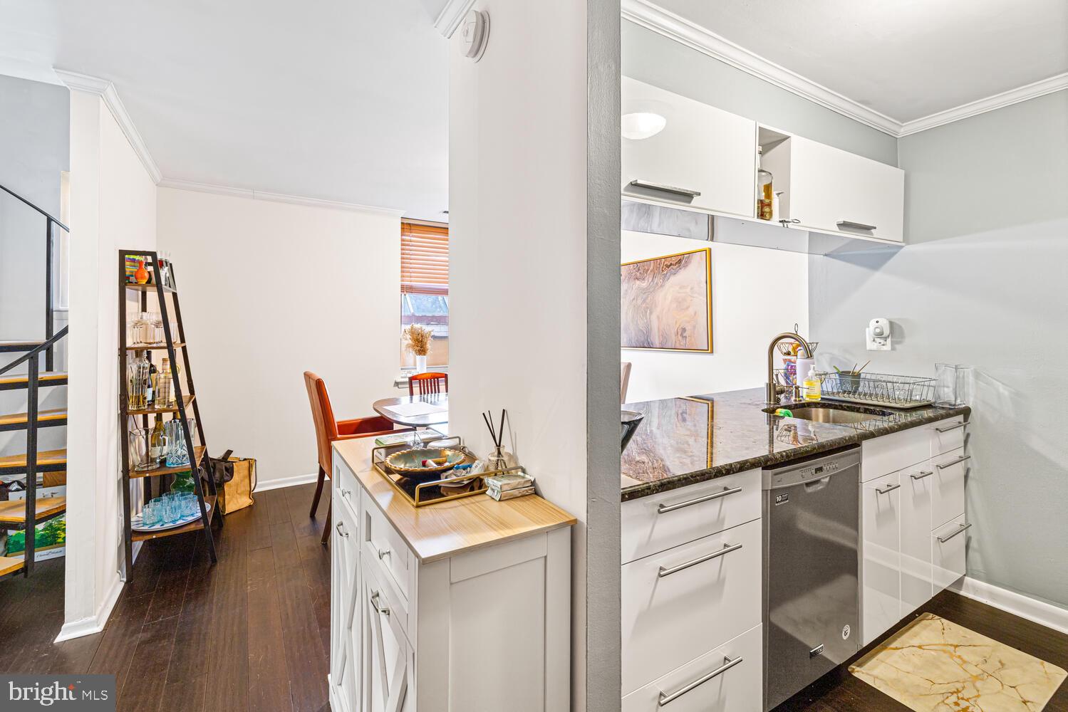 WASHINGTON SQ WEST - Residential