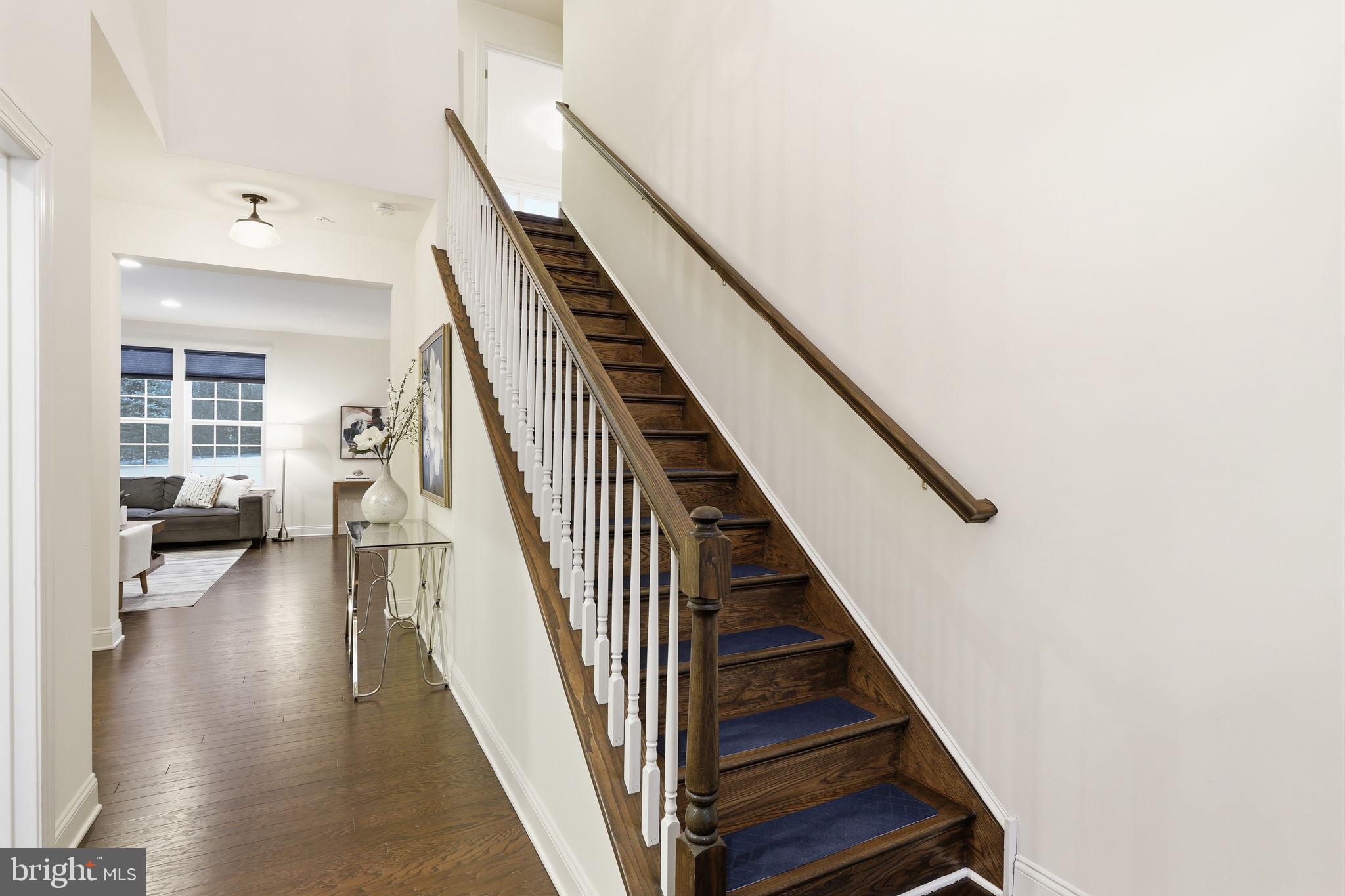 PINE GLEN - Residential