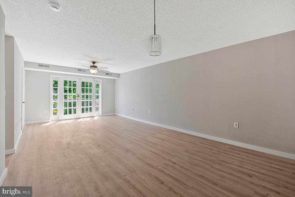 SWANN HILL CONDOMINIUMS - Residential
