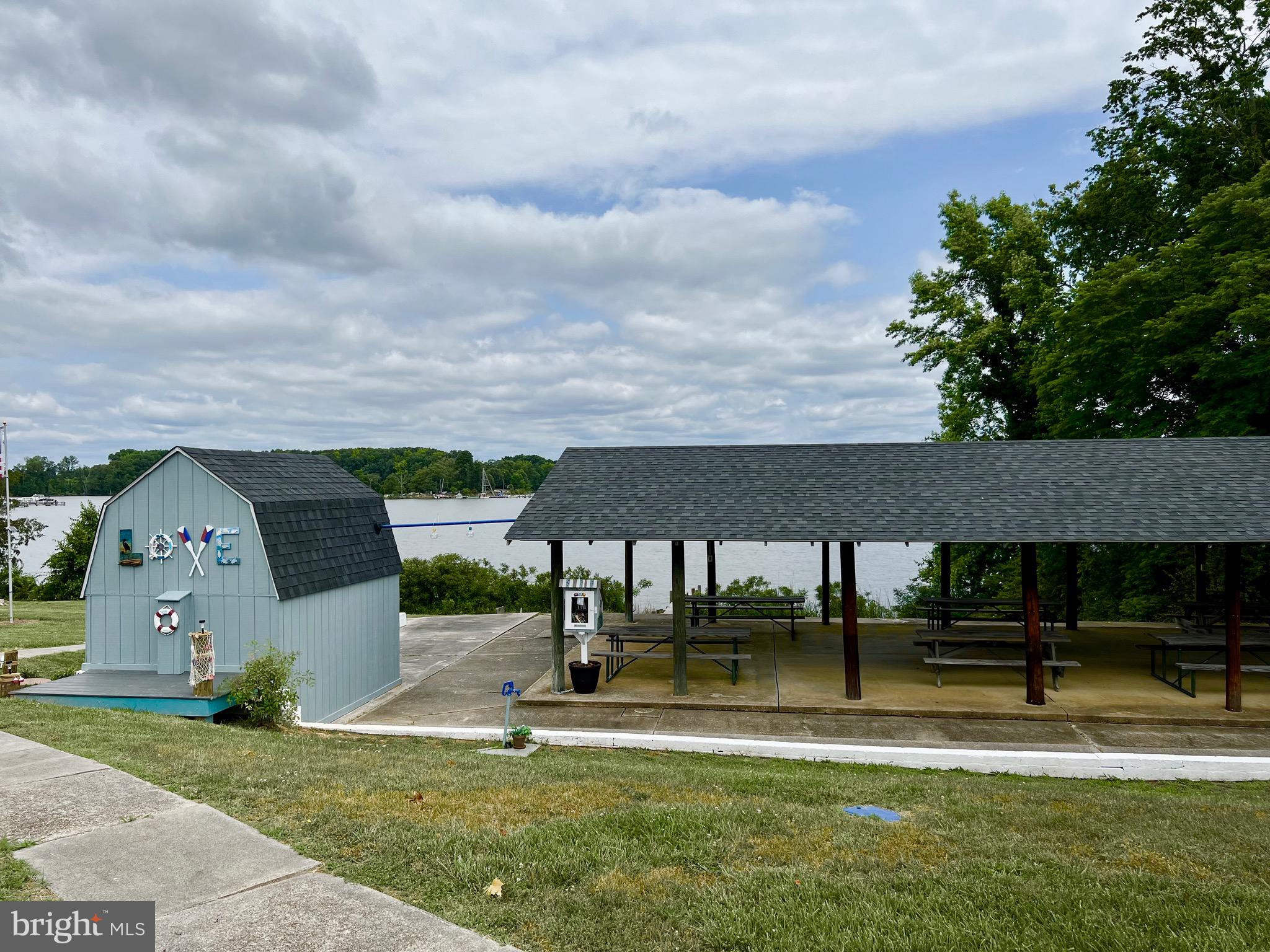 PLACID BAY ESTATES - Residential