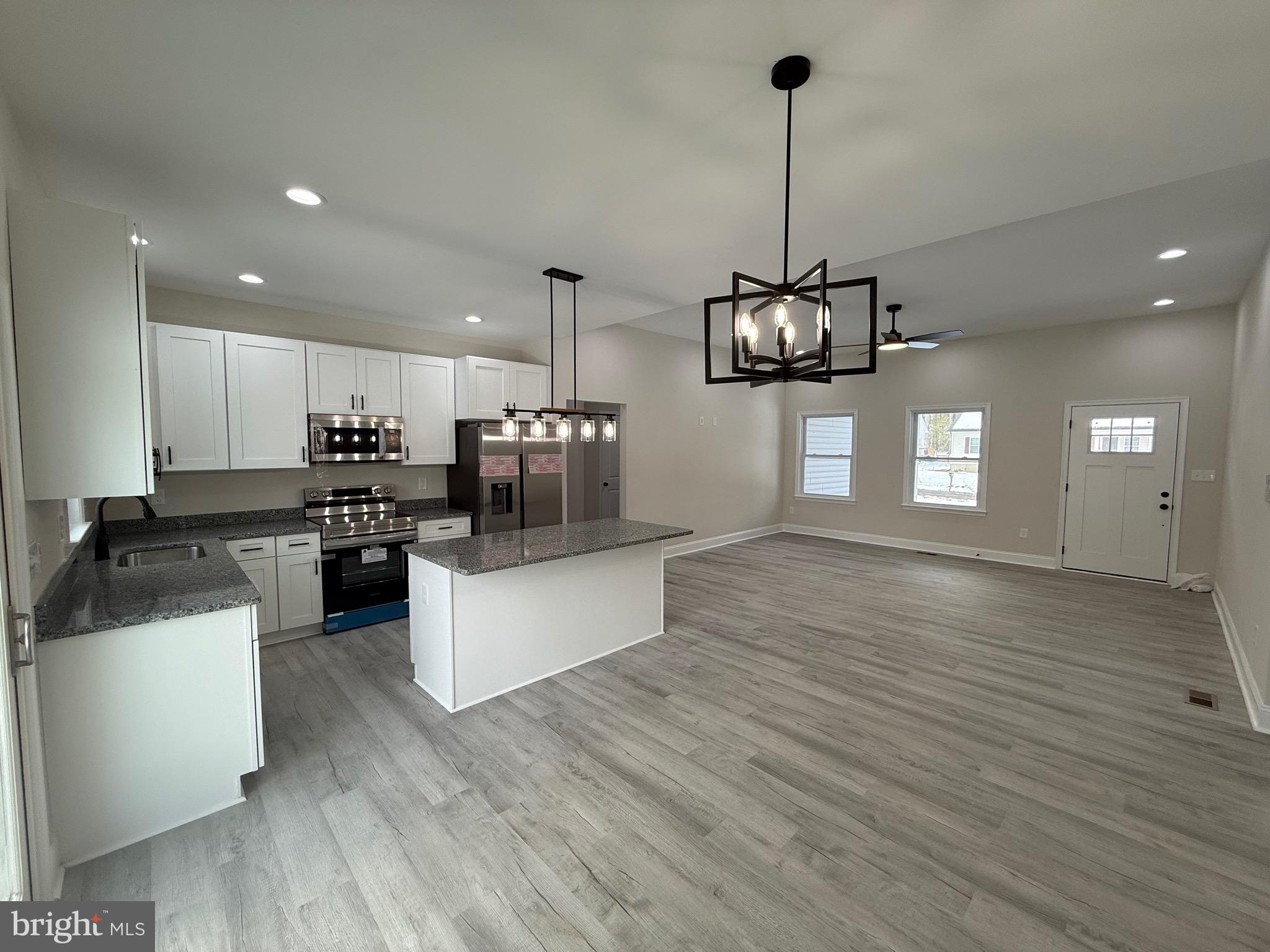 PLACID BAY ESTATES - Residential