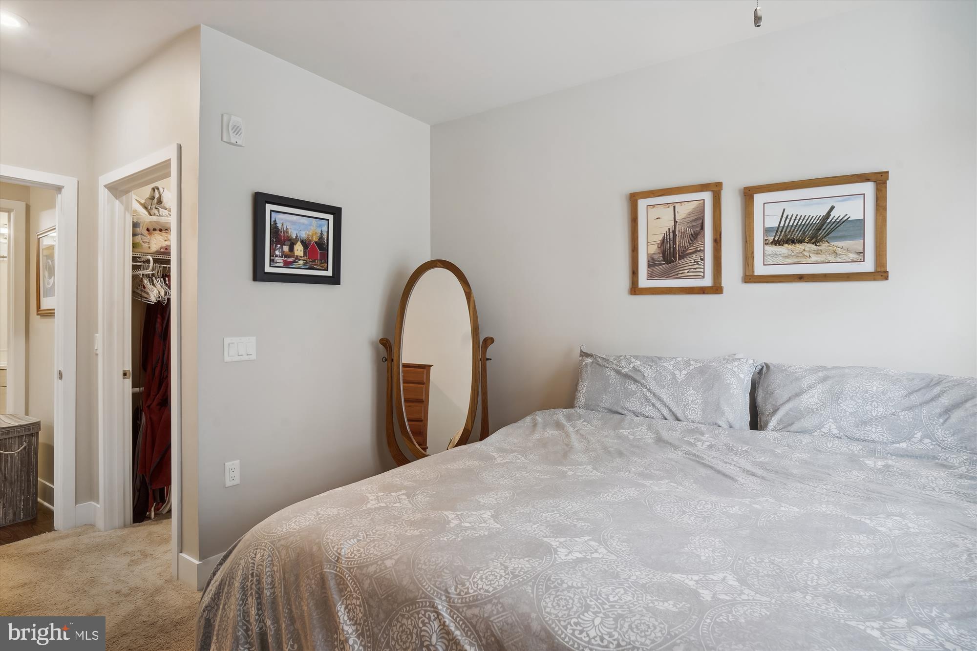 CROWN FARM - Residential