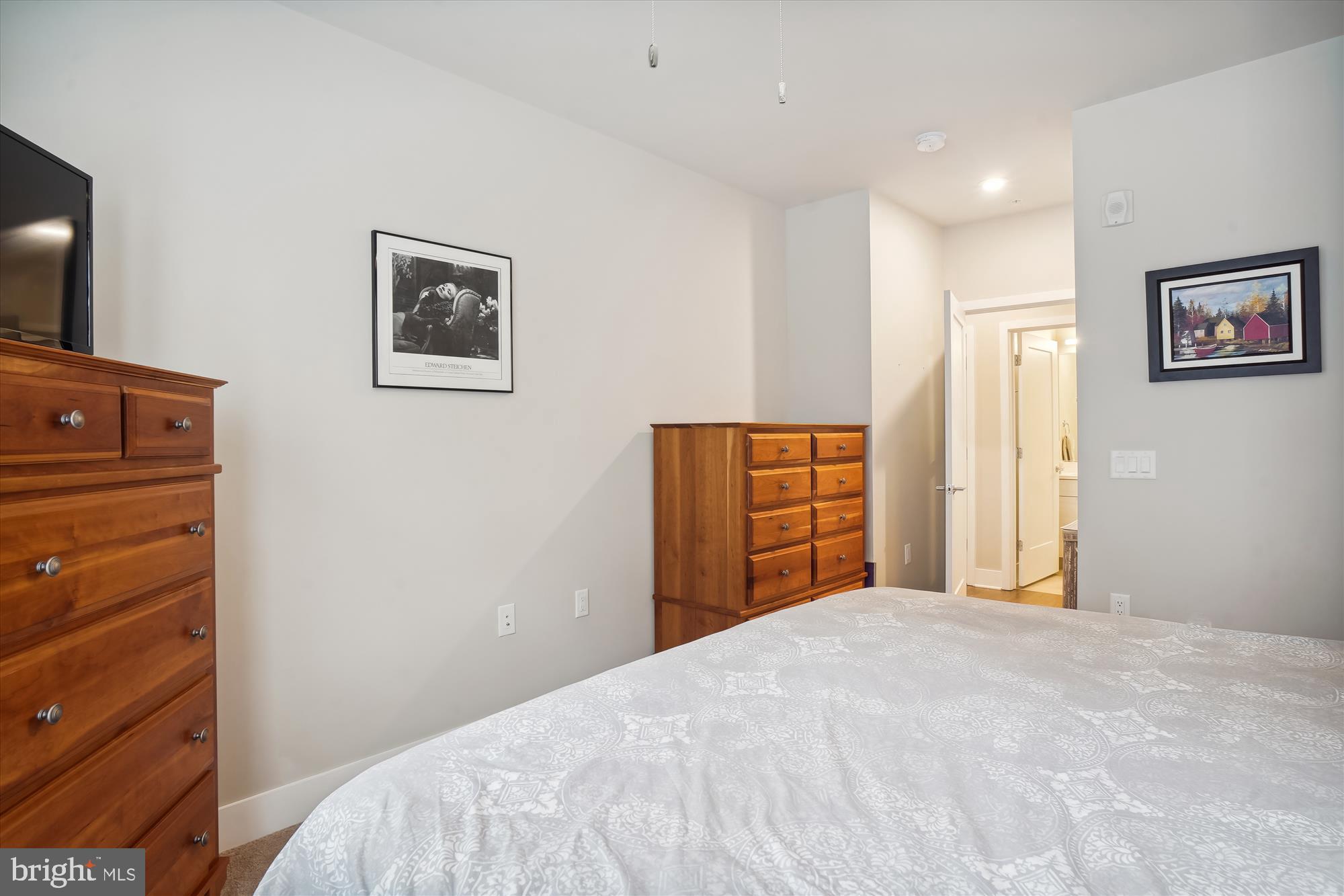 CROWN FARM - Residential