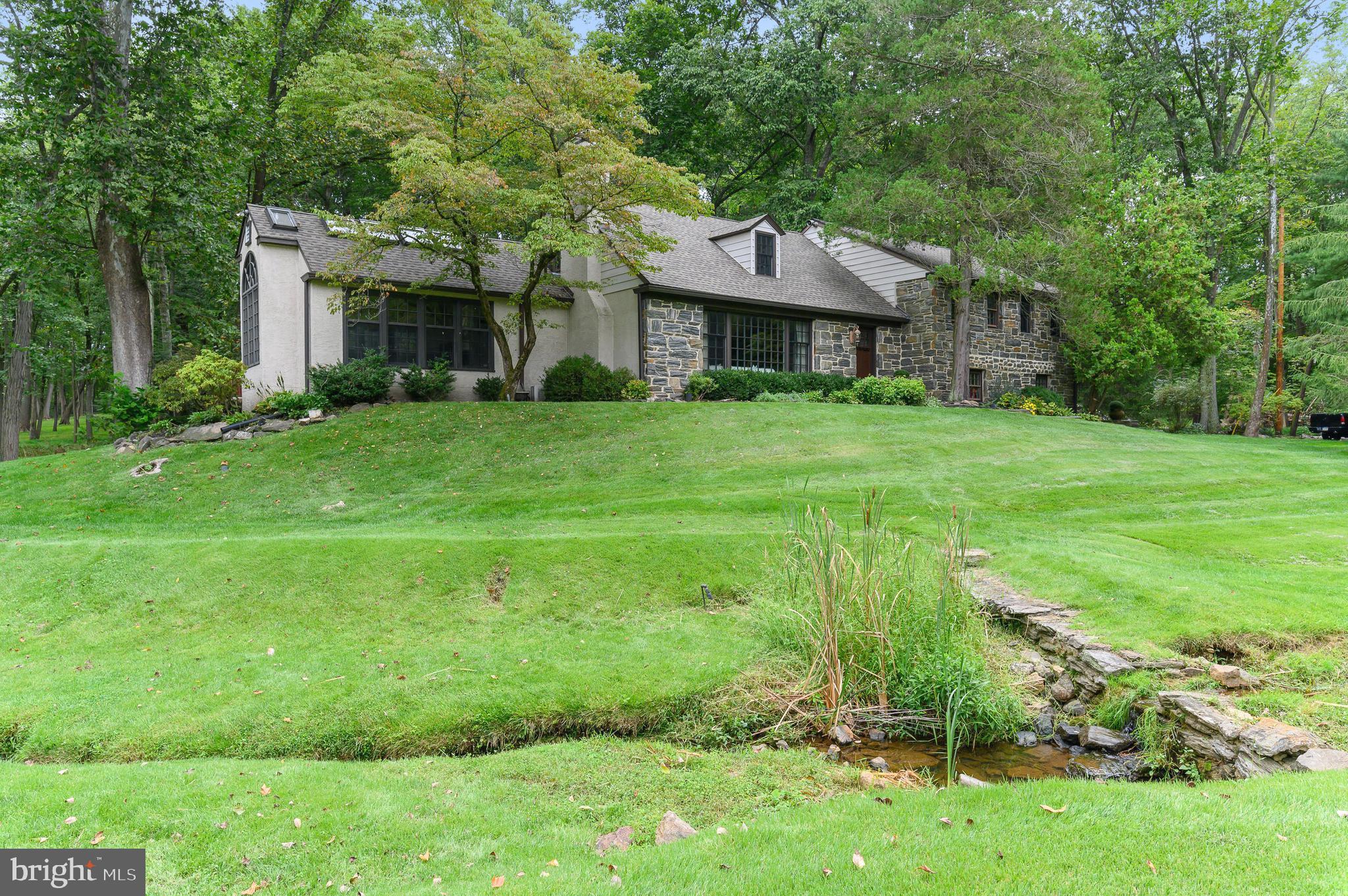 RADNOR HUNT - Residential