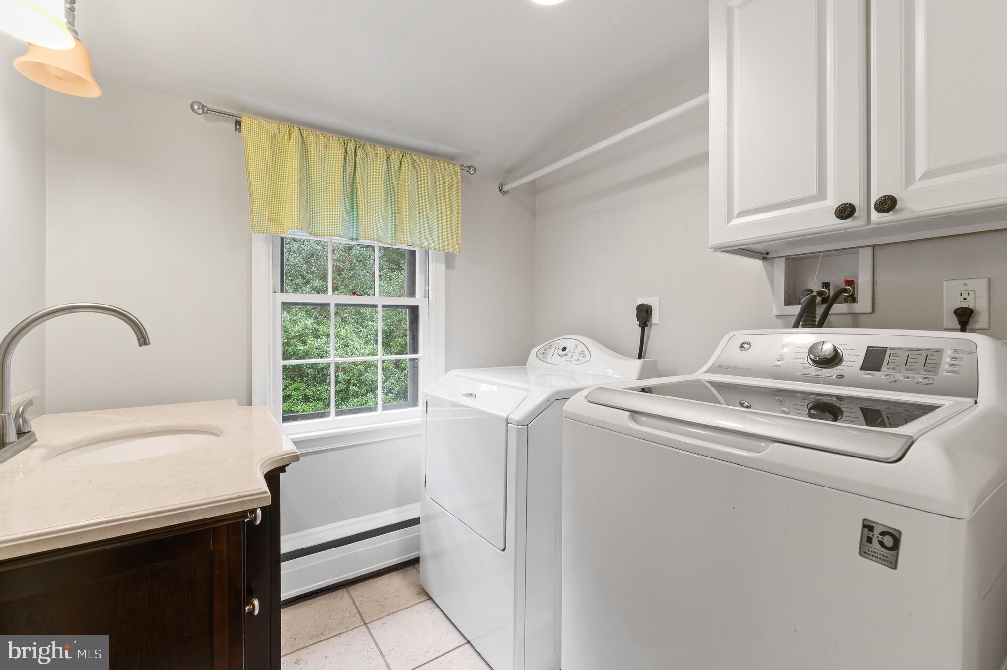 RADNOR HUNT - Residential