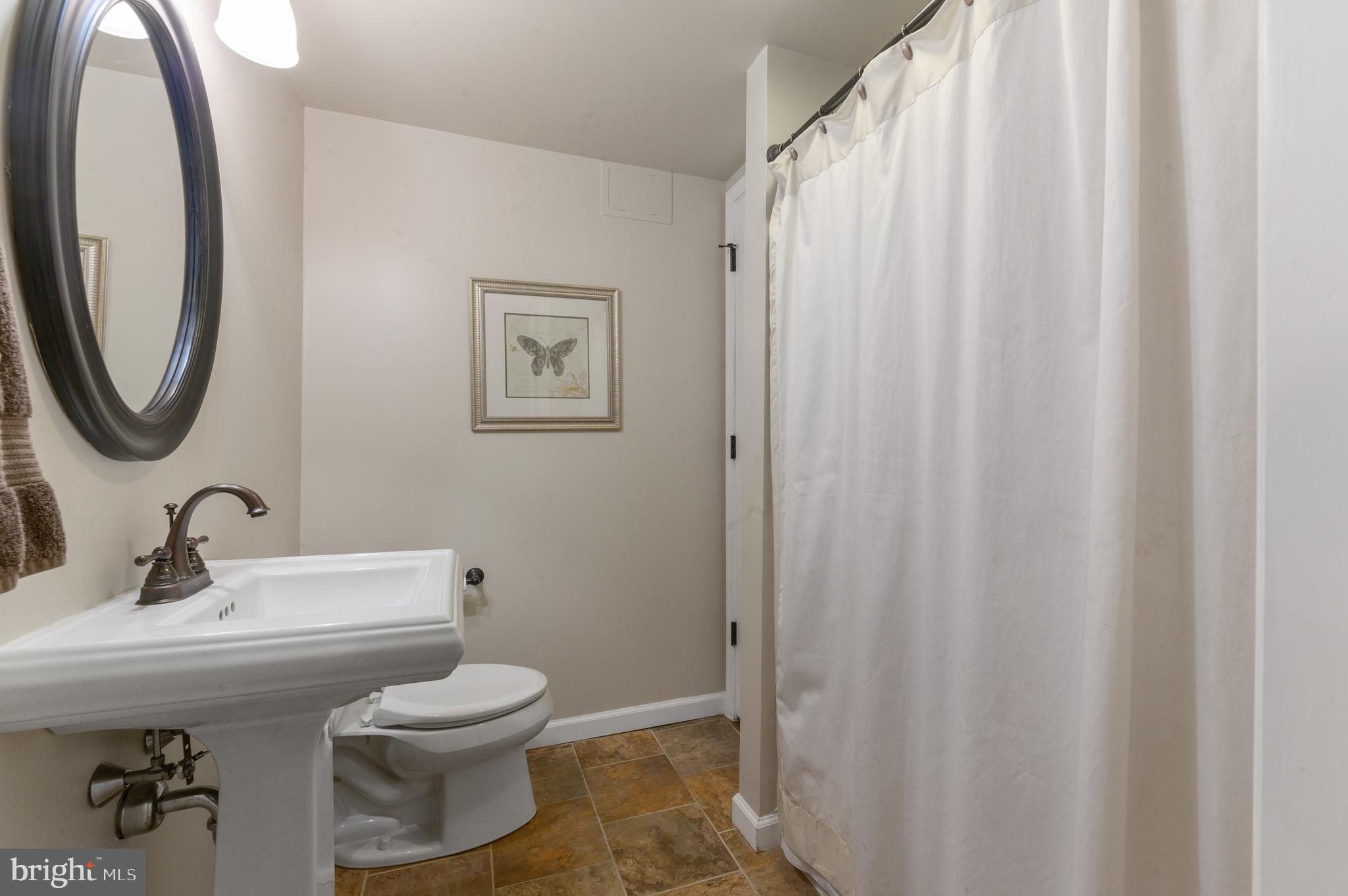 RADNOR HUNT - Residential