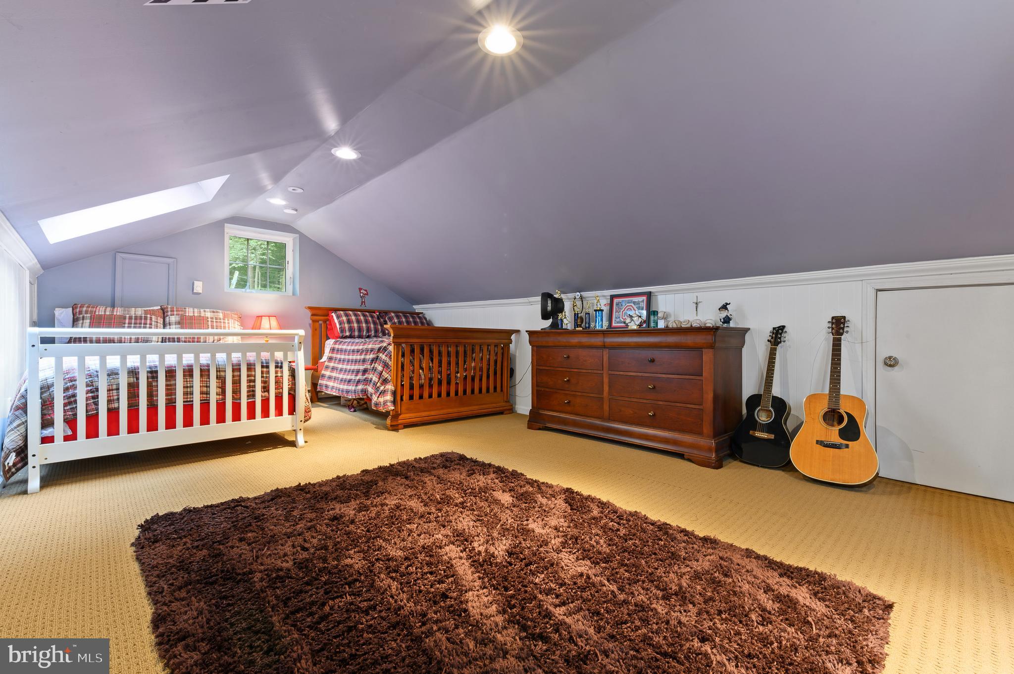 RADNOR HUNT - Residential