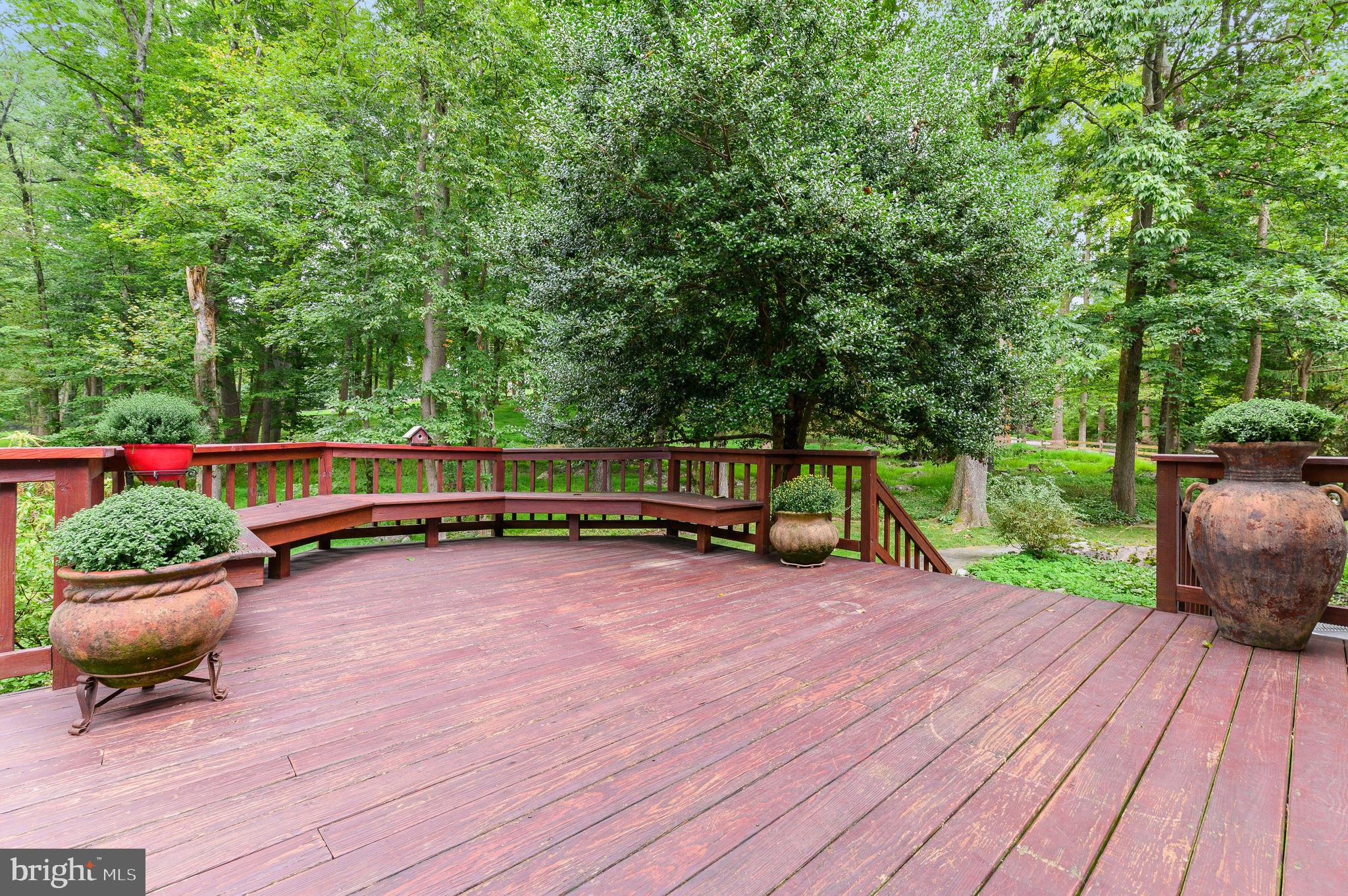 RADNOR HUNT - Residential