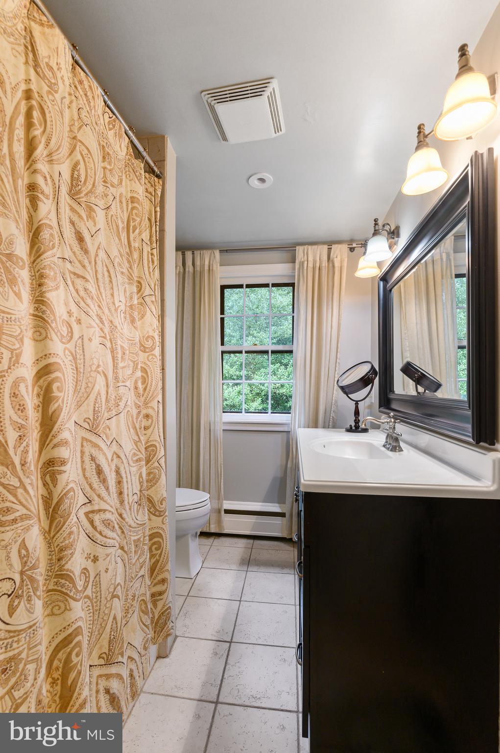 RADNOR HUNT - Residential