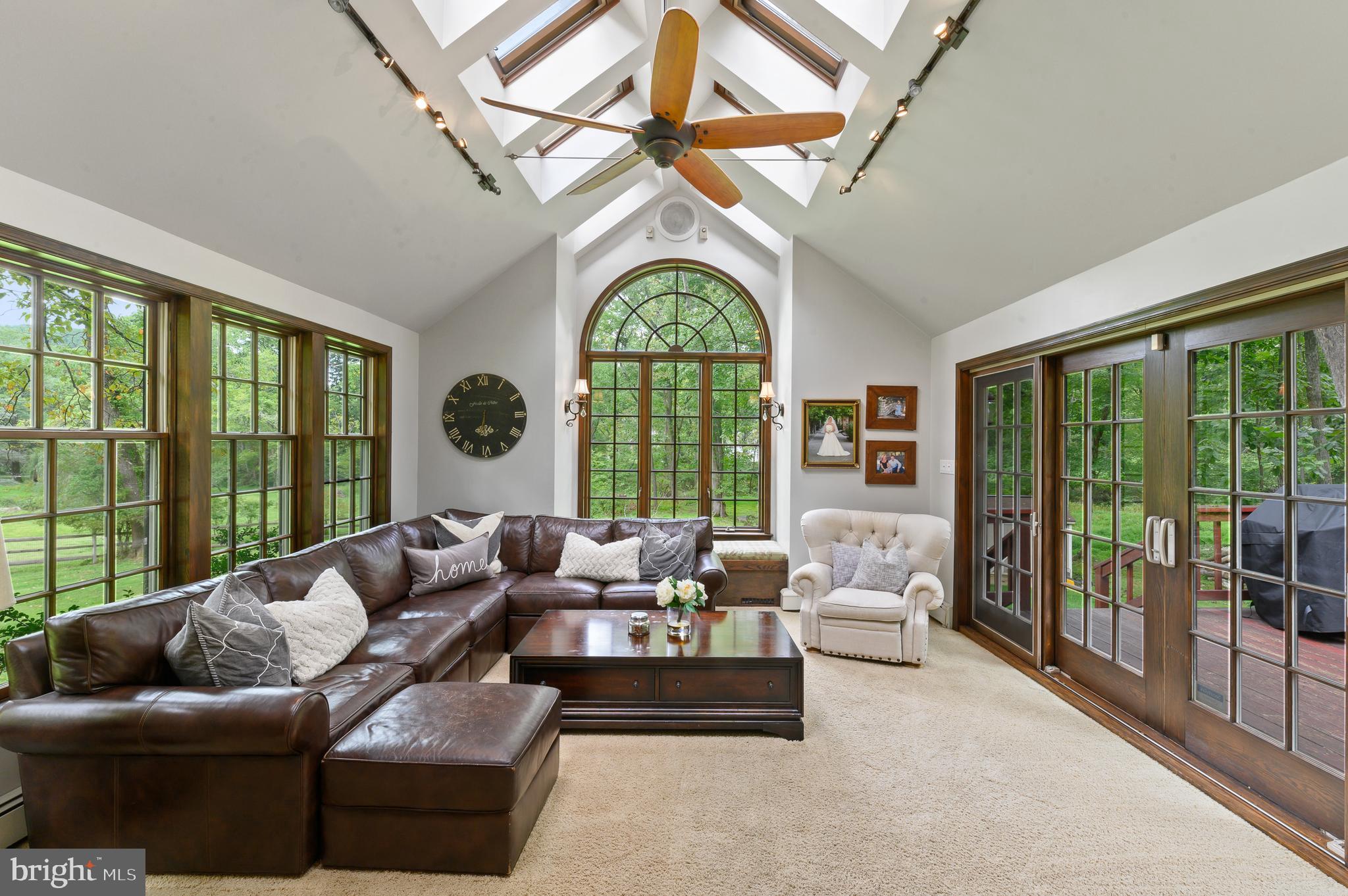 RADNOR HUNT - Residential