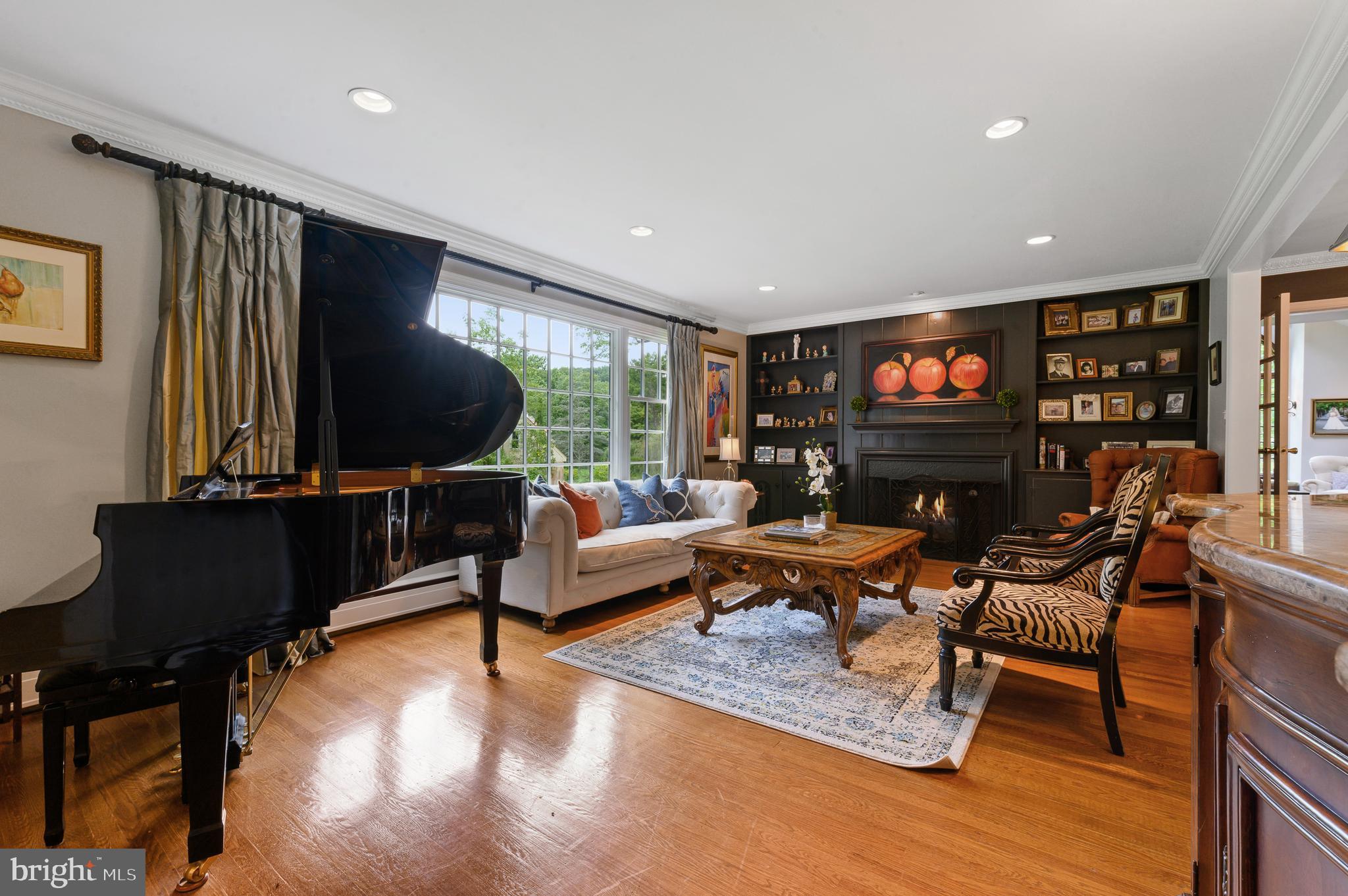 RADNOR HUNT - Residential