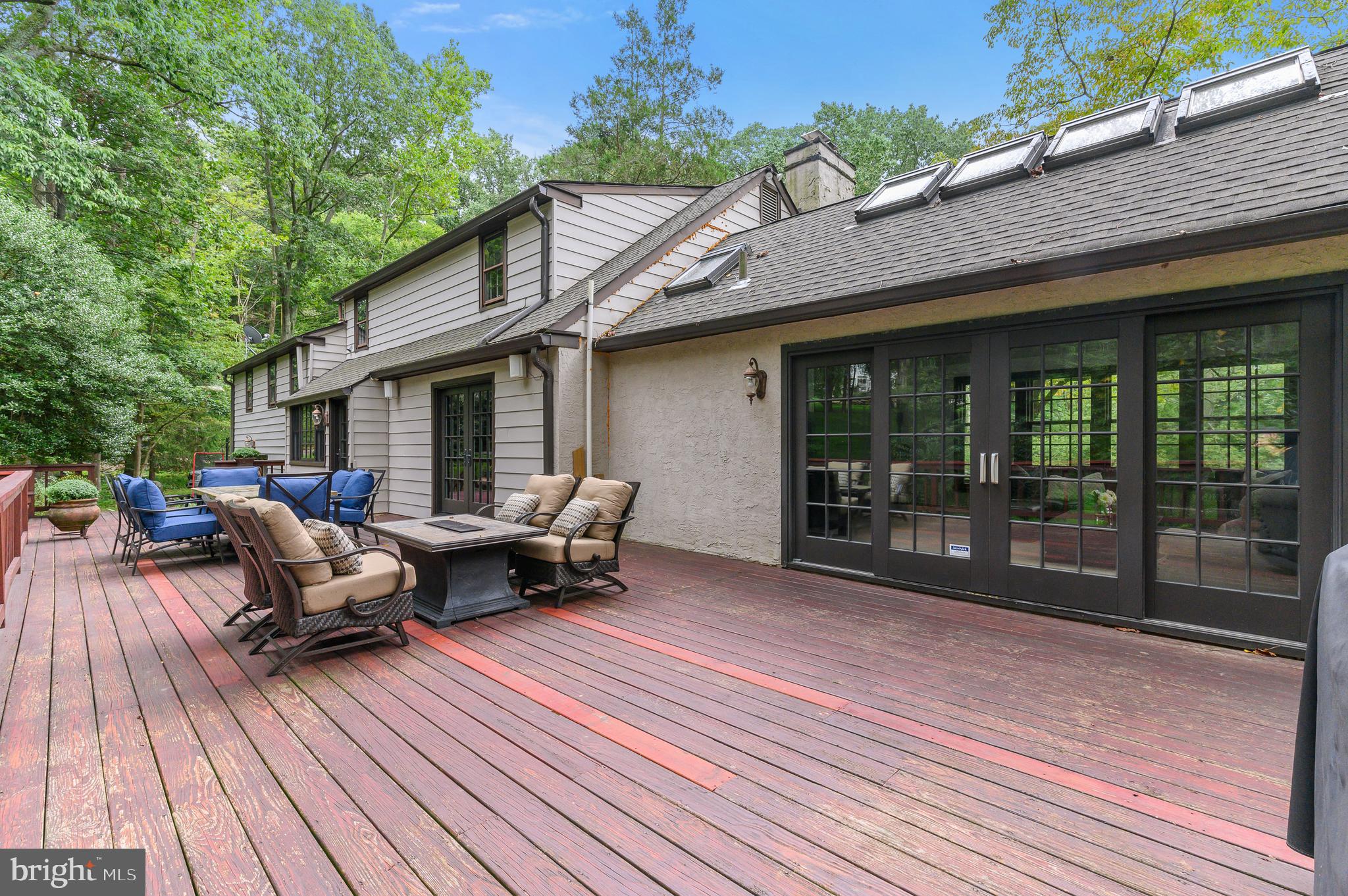 RADNOR HUNT - Residential