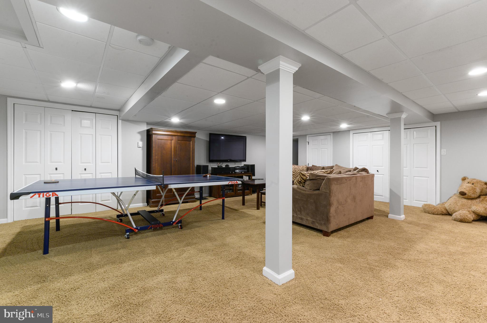 RADNOR HUNT - Residential