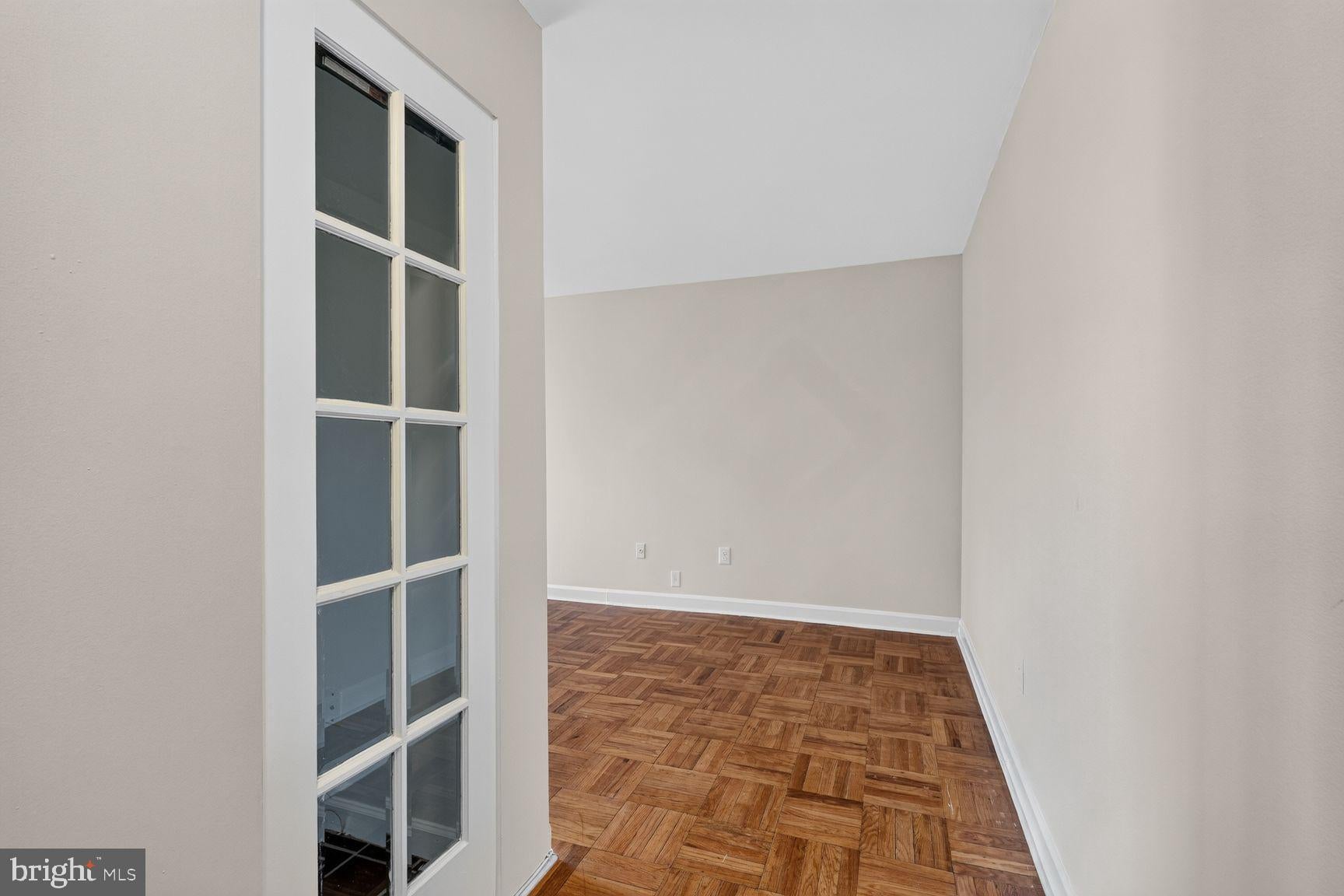 1111 ARLINGTON BOULEVARD 913