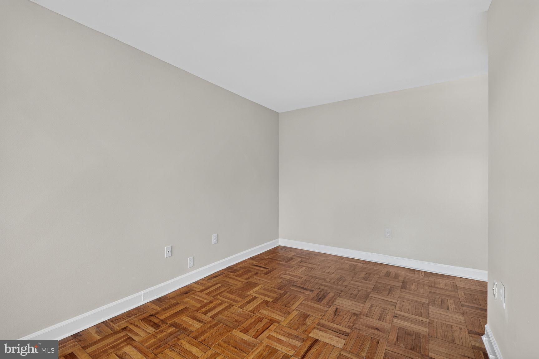 1111 ARLINGTON BOULEVARD 913