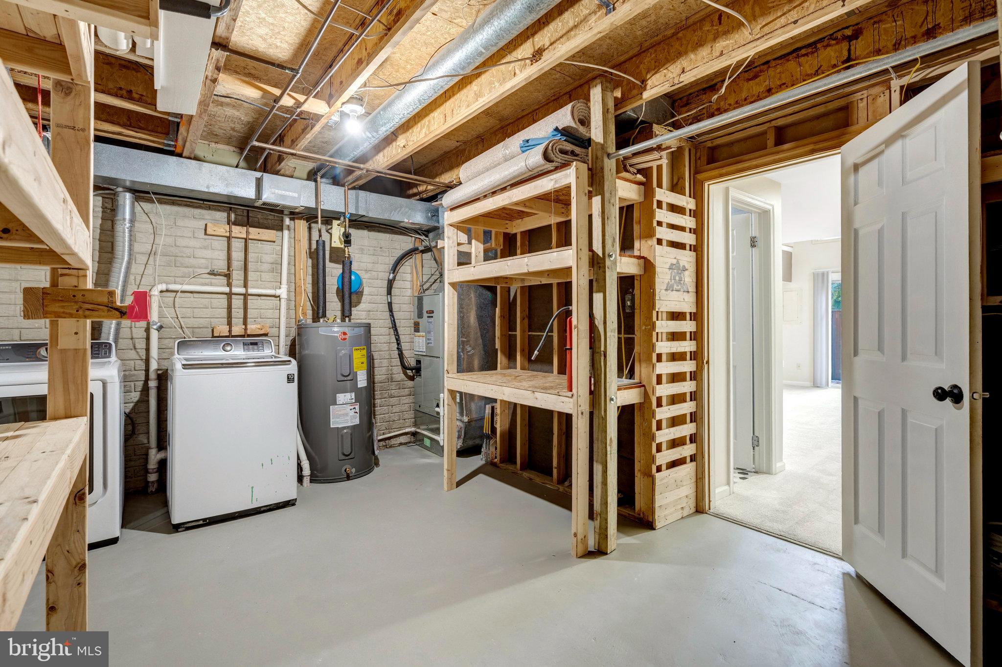 SPRINGFIELD OAKS - Residential Lease