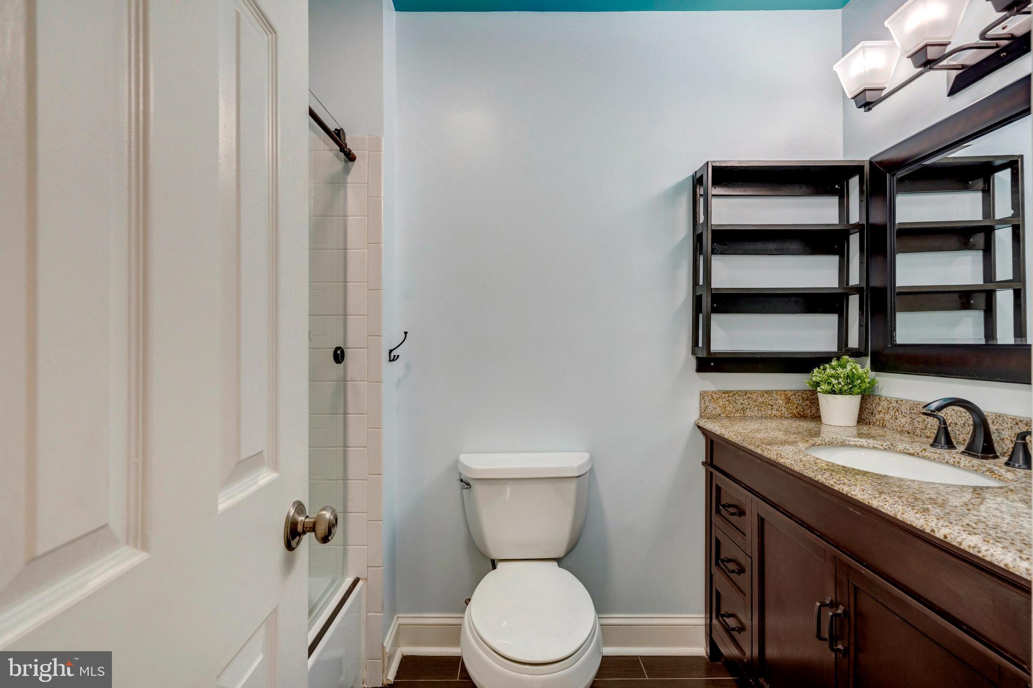 SPRINGFIELD OAKS - Residential Lease