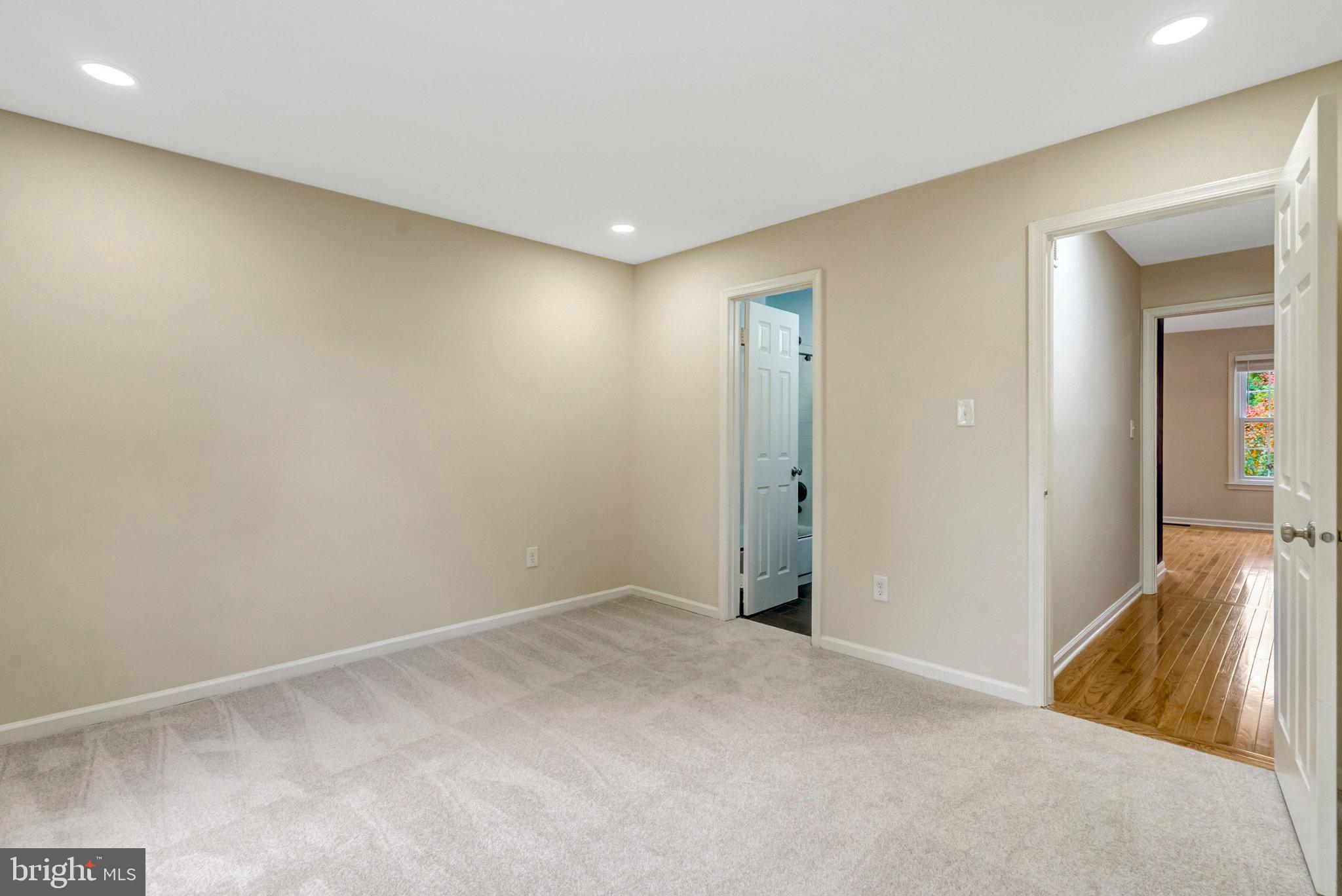 SPRINGFIELD OAKS - Residential Lease