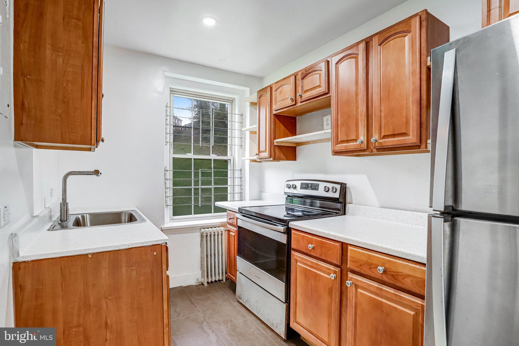 HILLCREST - Residential