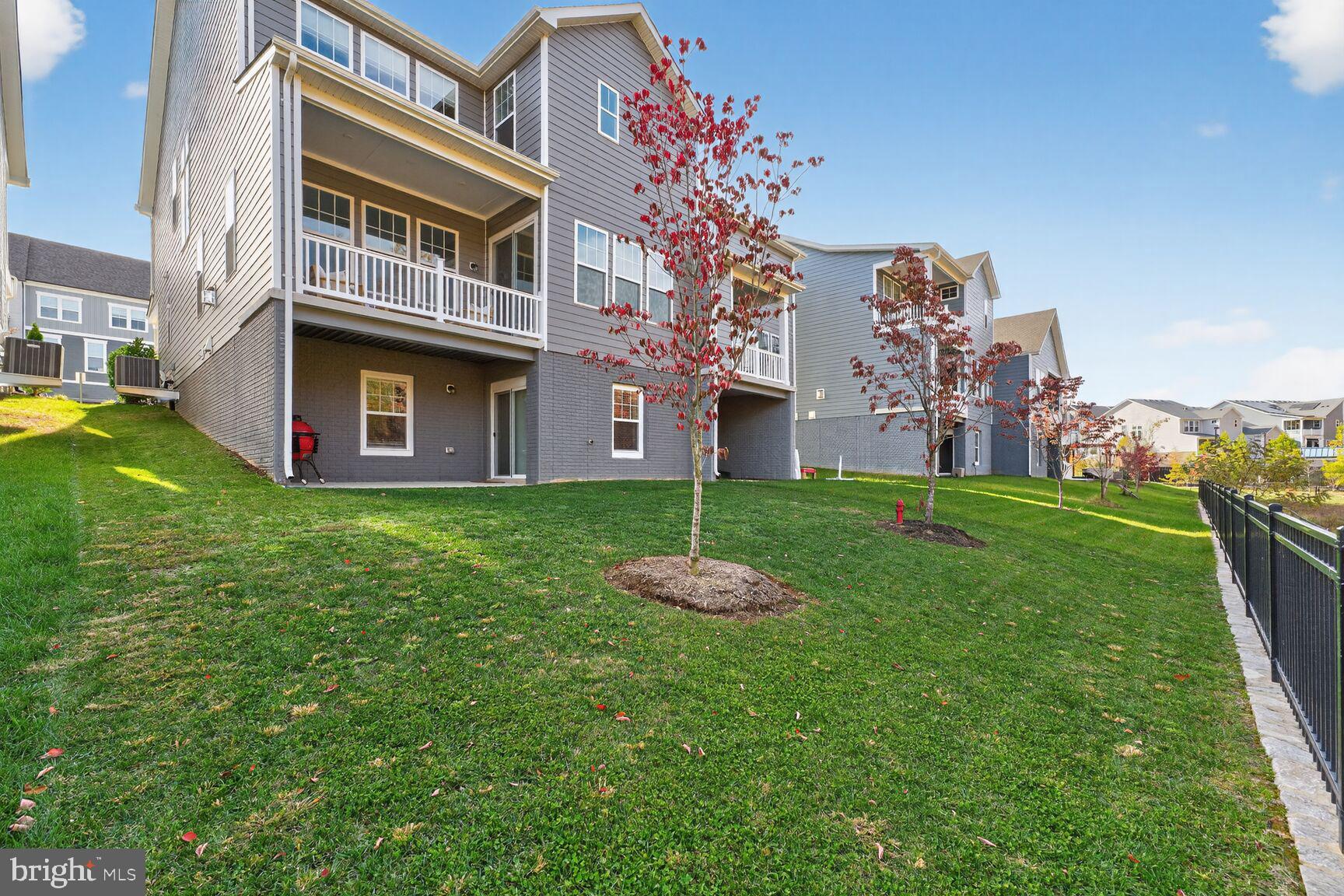 POTOMAC SHORES - Residential