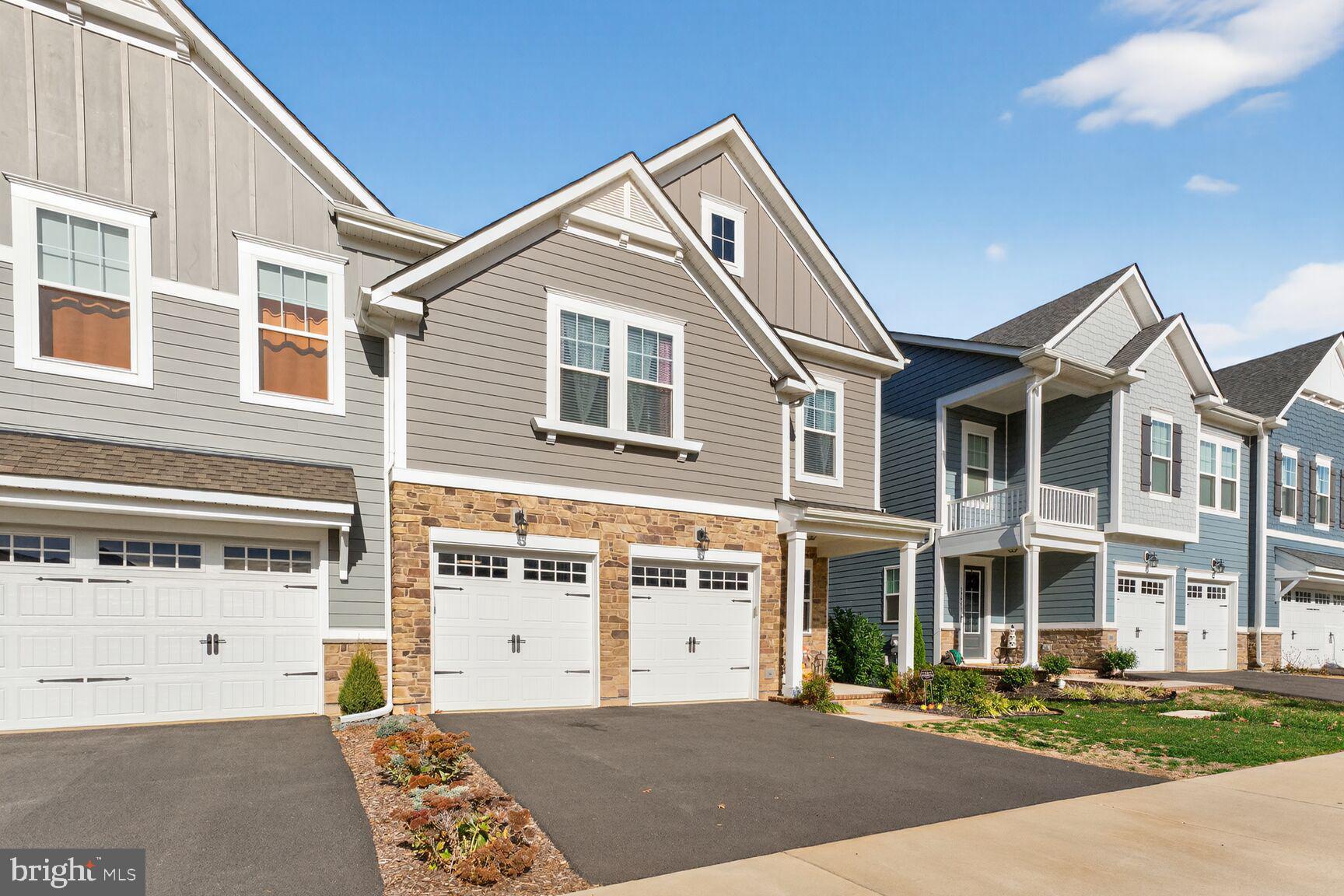 POTOMAC SHORES - Residential