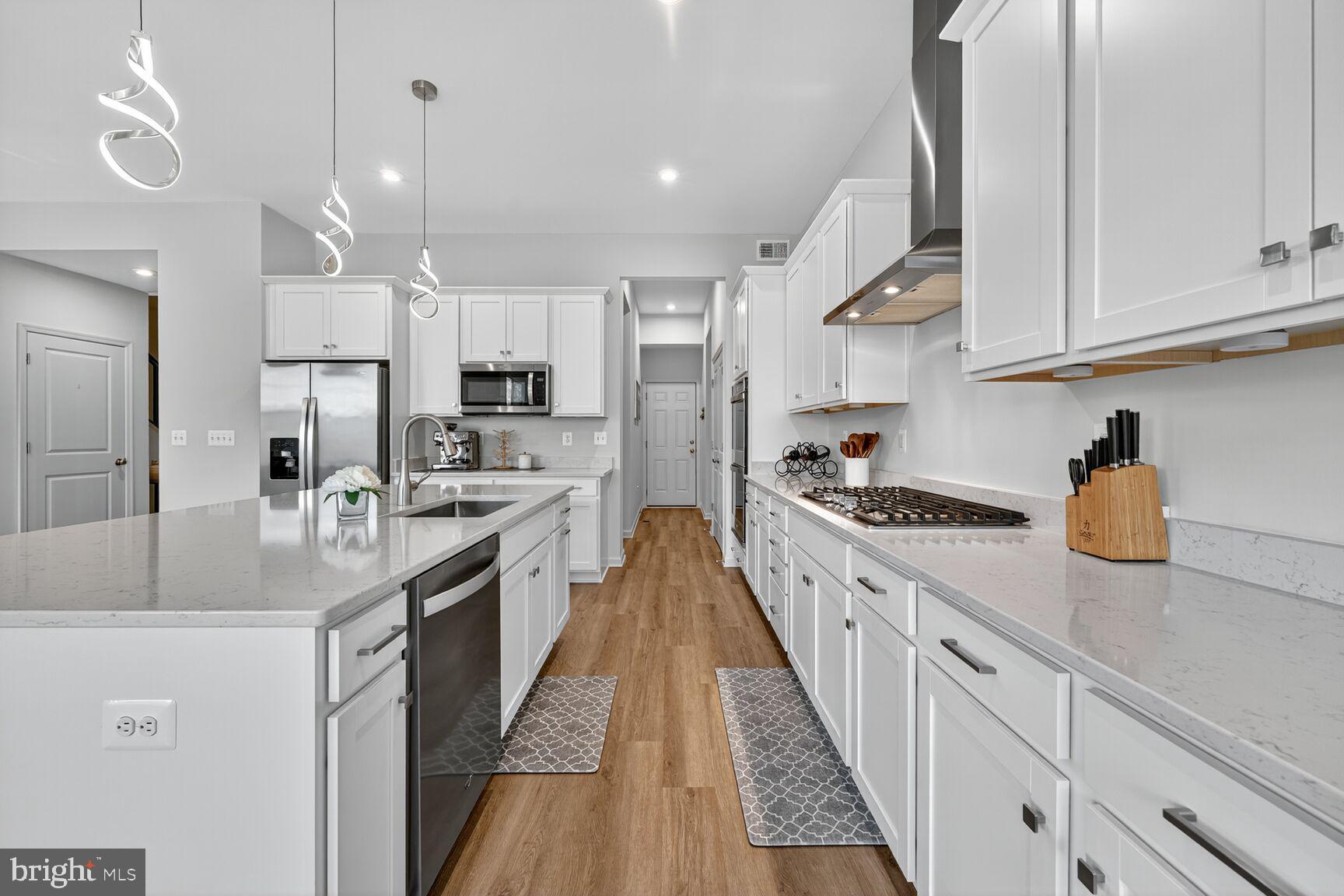 POTOMAC SHORES - Residential