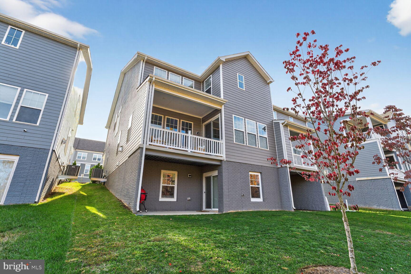 POTOMAC SHORES - Residential