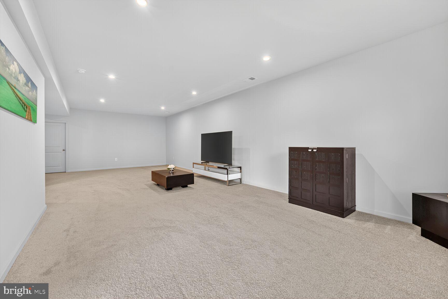 POTOMAC SHORES - Residential