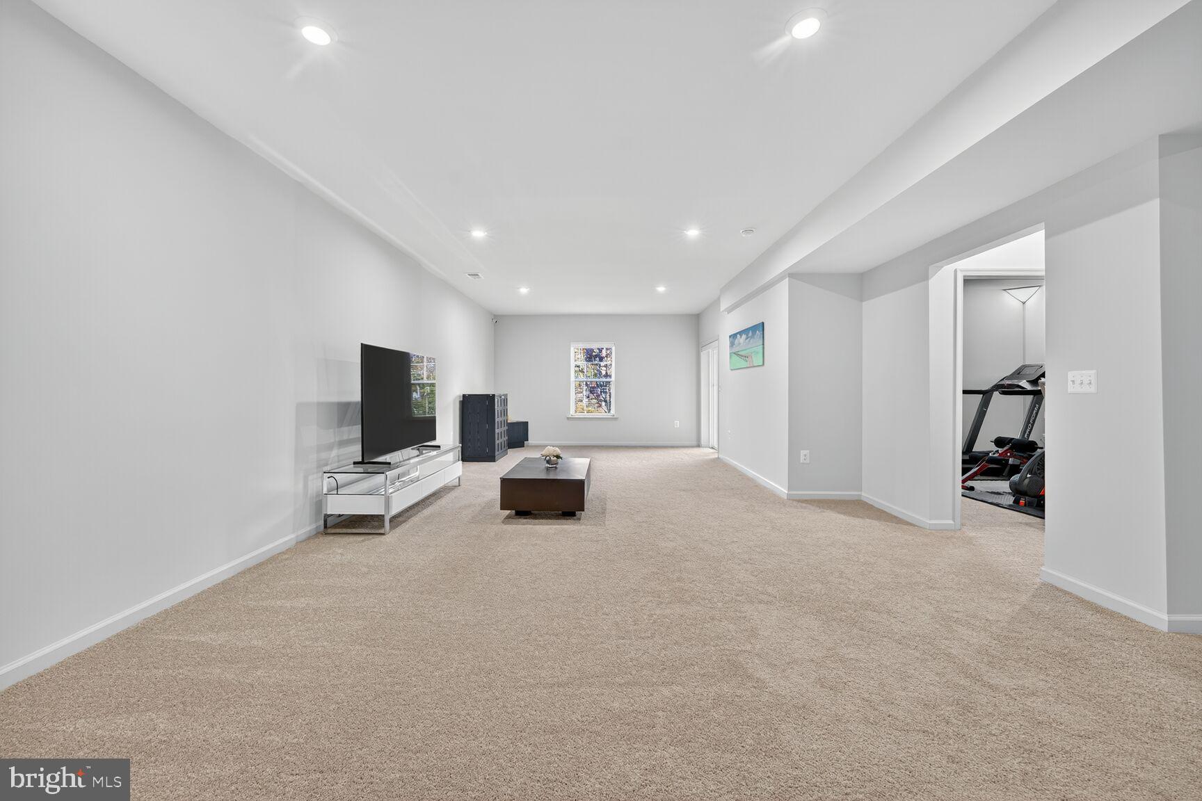 POTOMAC SHORES - Residential