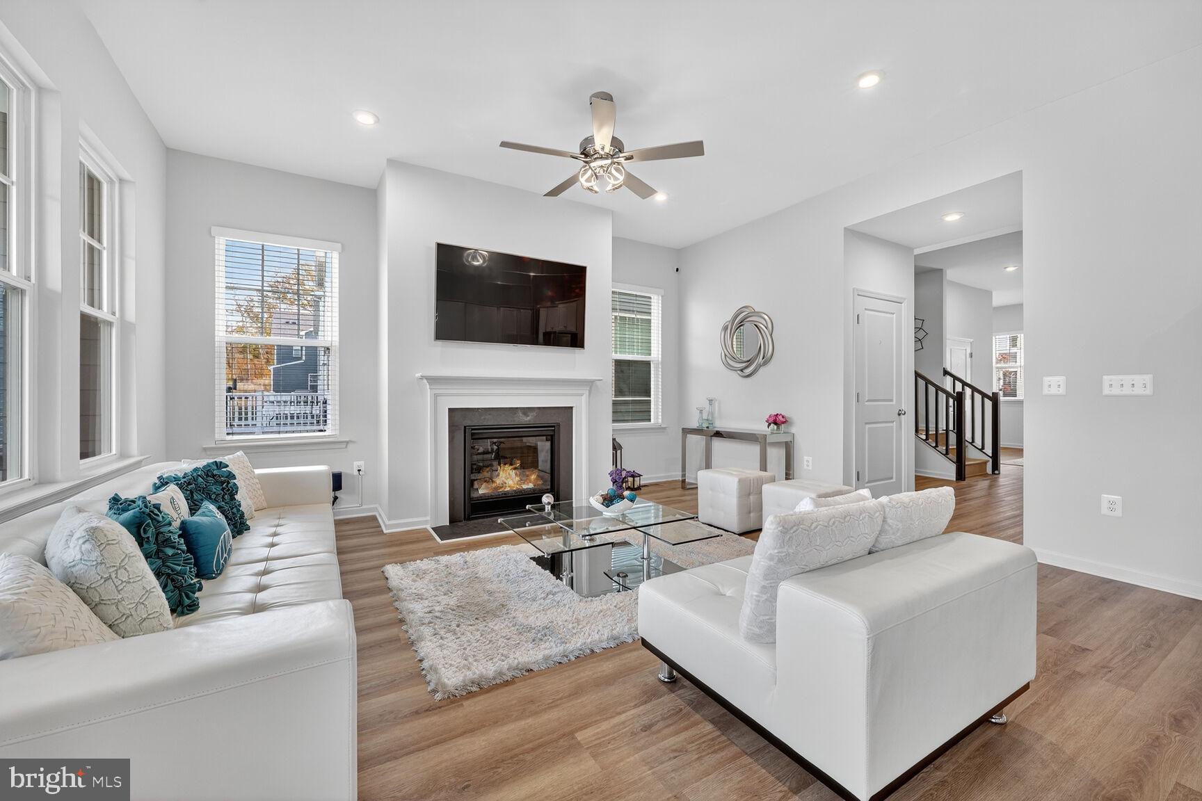 POTOMAC SHORES - Residential