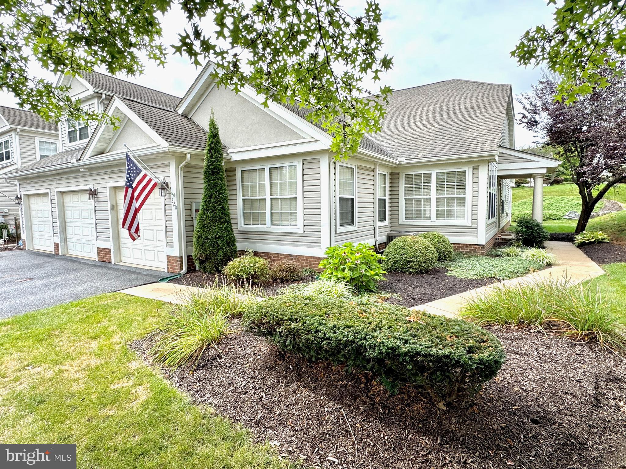 320 OAK HILL LANE