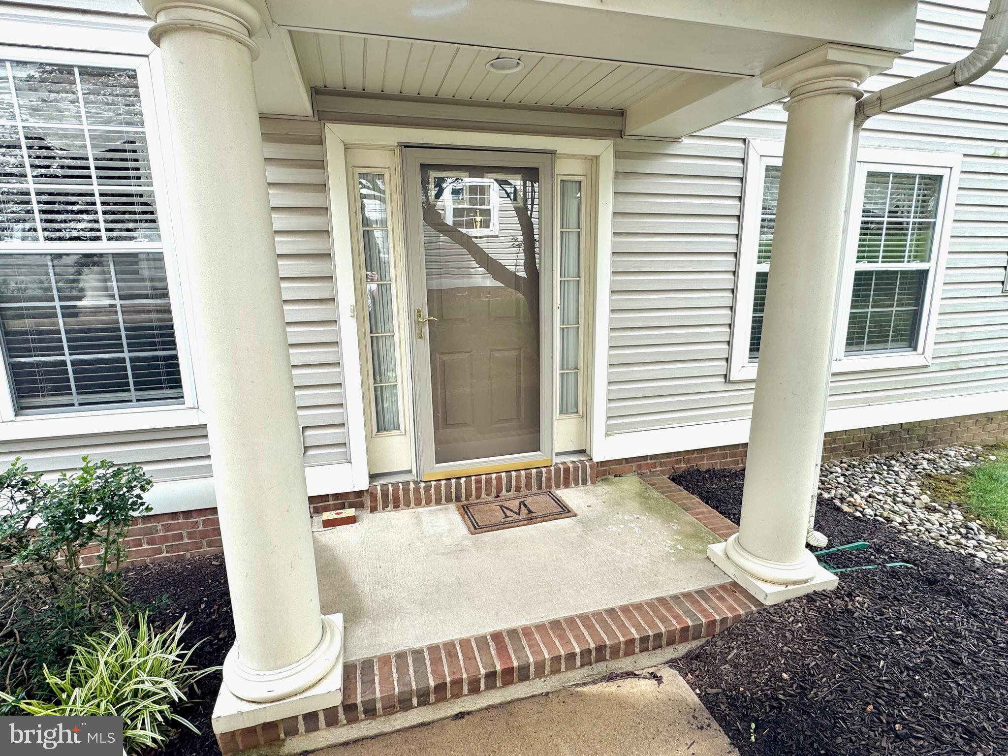 320 OAK HILL LANE