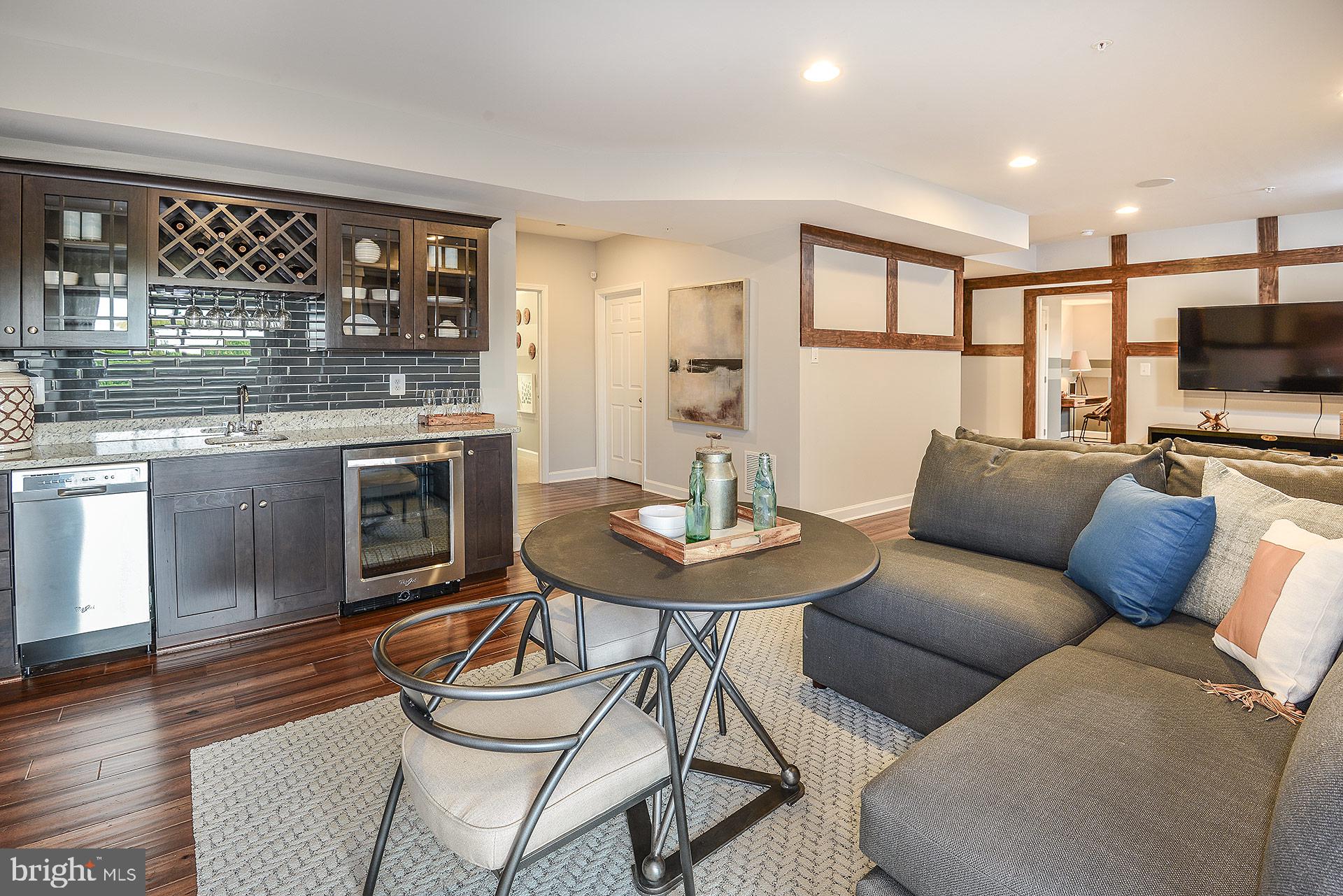 SENSENY VILLAGE - Residential