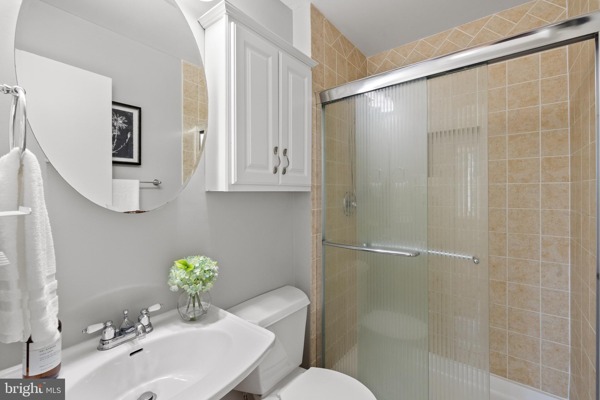 CARDINAL SQUARE - Residential