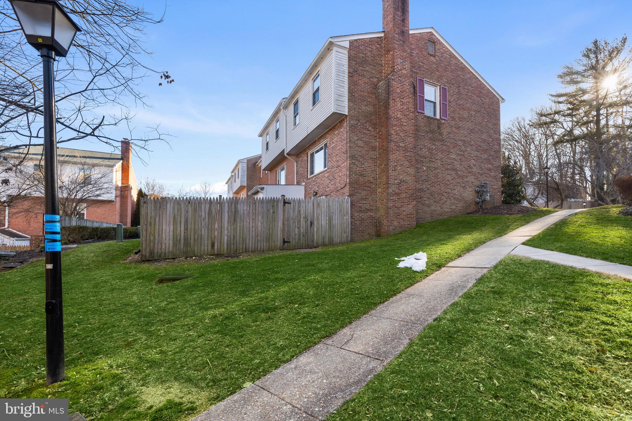 CARDINAL SQUARE - Residential