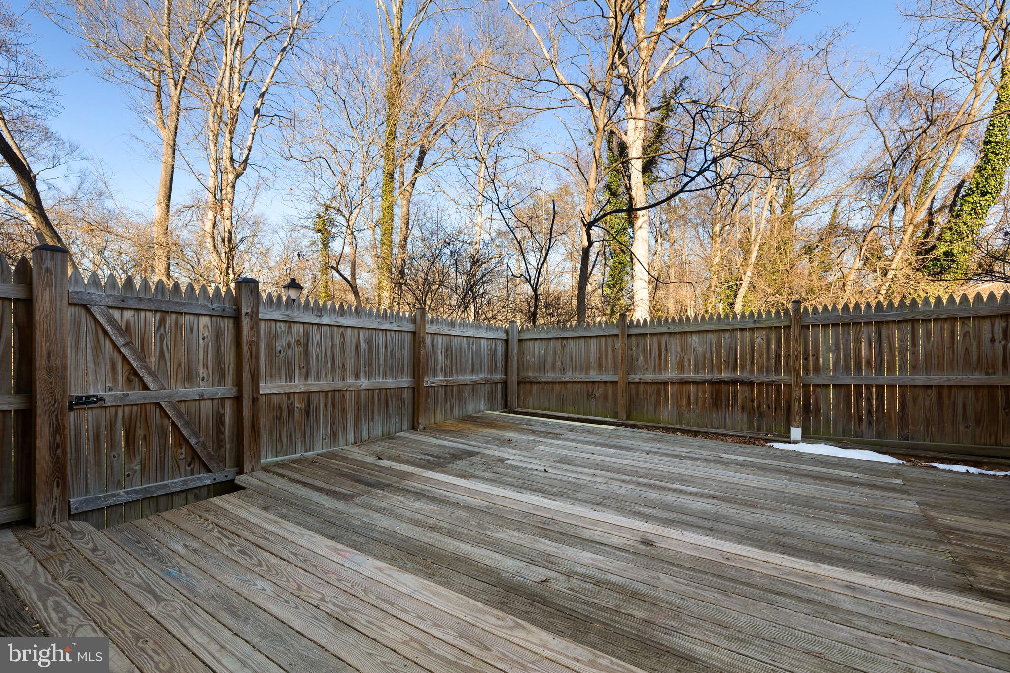 CARDINAL SQUARE - Residential