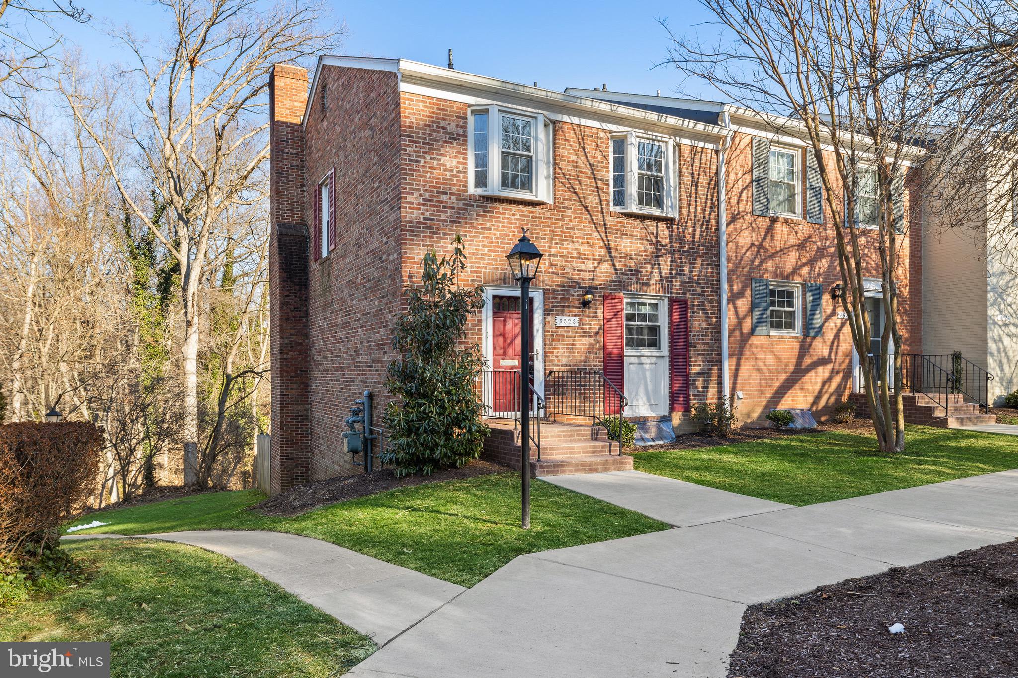 CARDINAL SQUARE - Residential