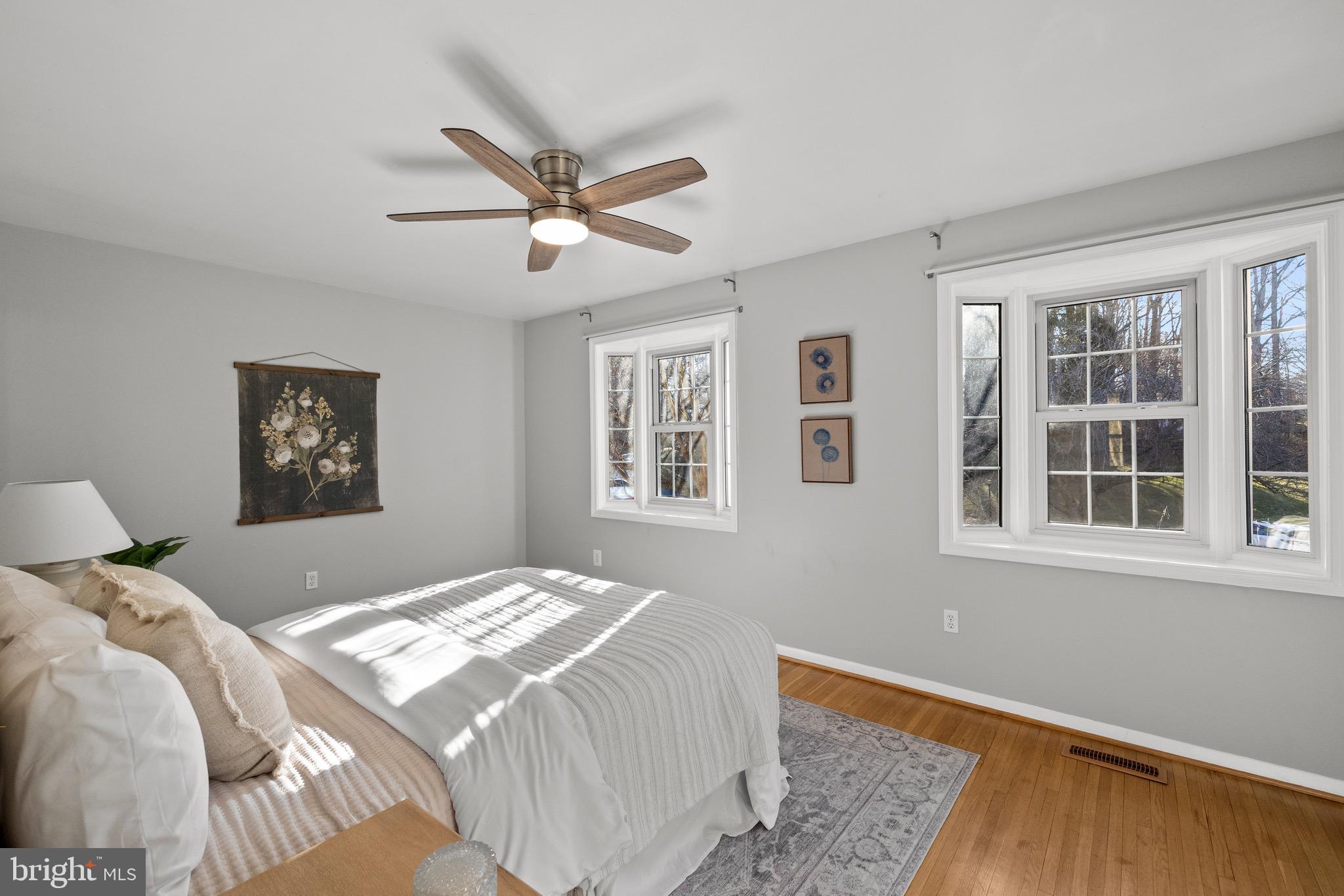 CARDINAL SQUARE - Residential