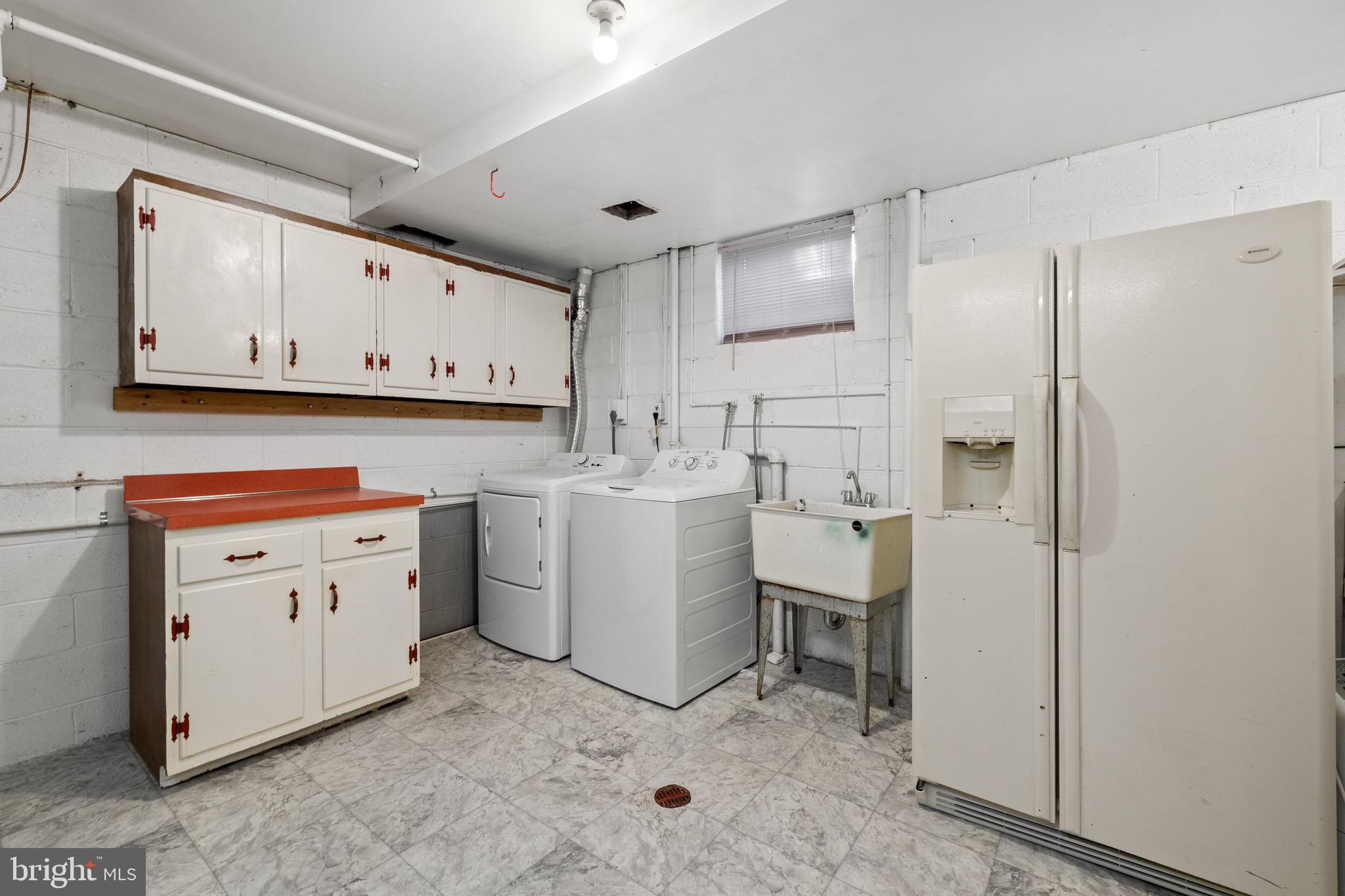 CARDINAL SQUARE - Residential