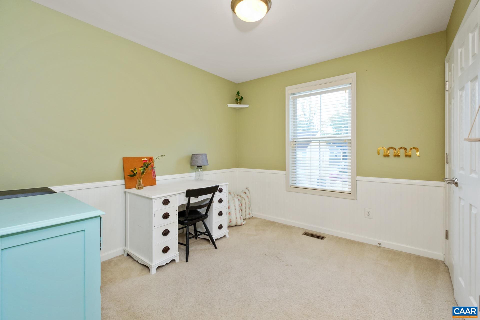 COUNTRY GREEN COTTAGES - Residential